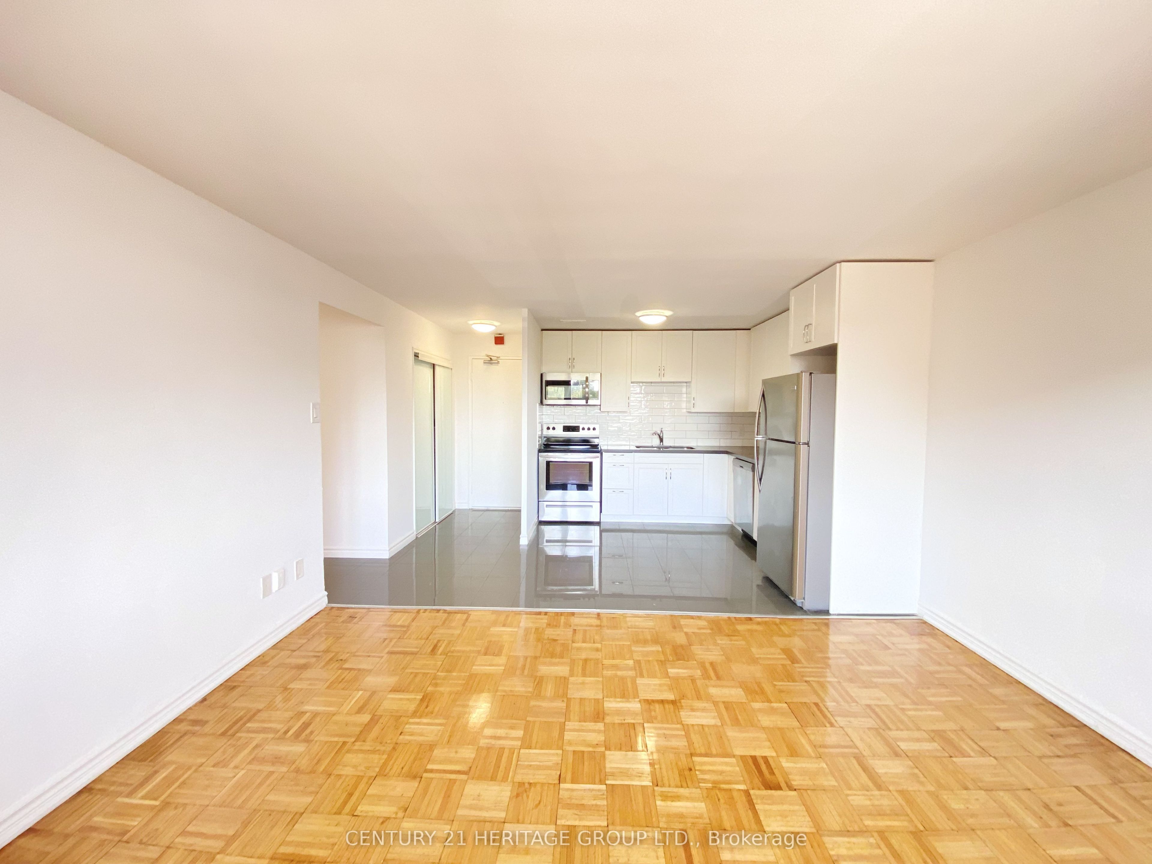 3111 Eglinton Avenue E 509, Toronto, ON M1J 2G4 photo 4