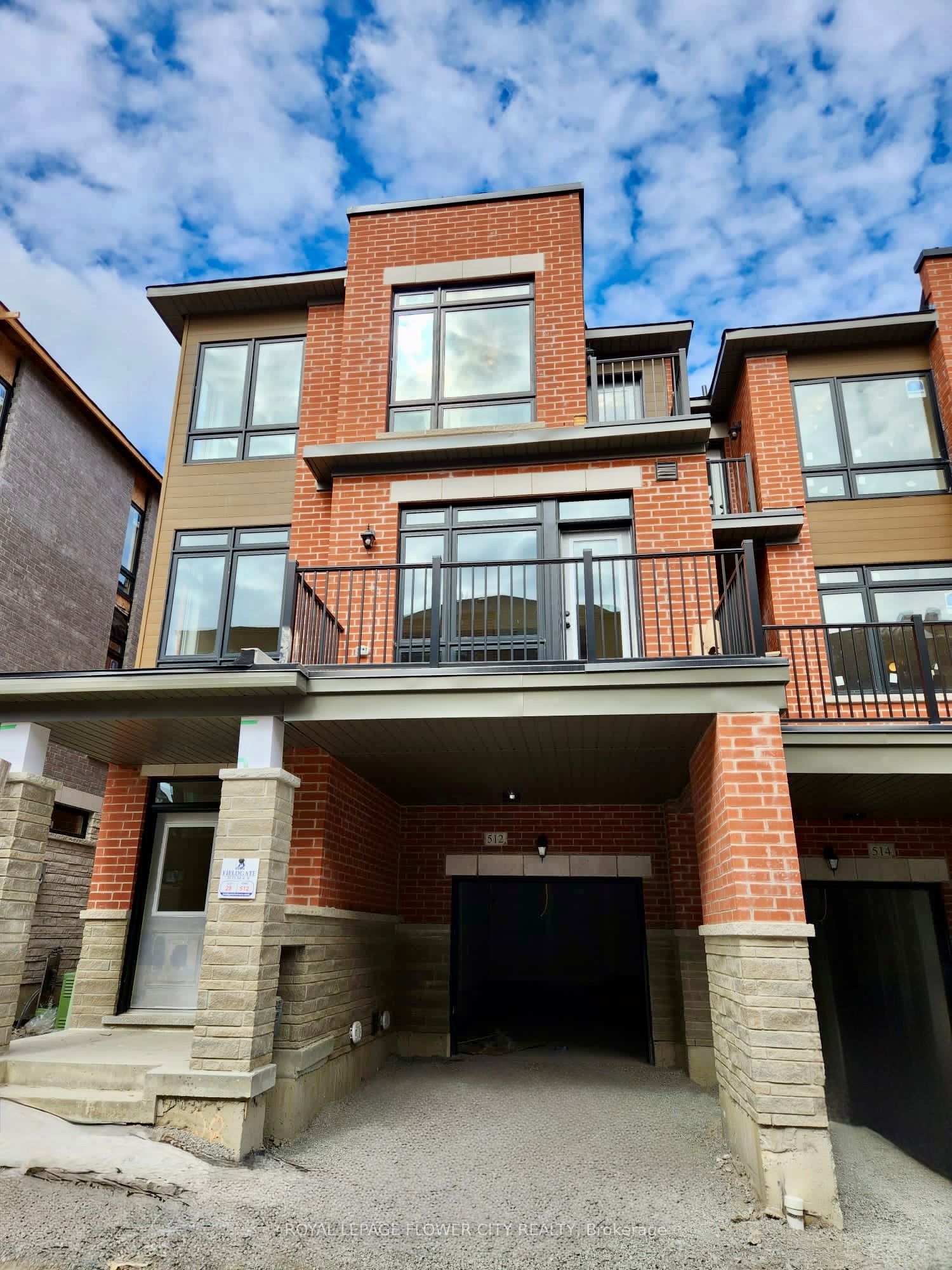 512 Littlewood Lane, Ajax, ON L1S 0H1