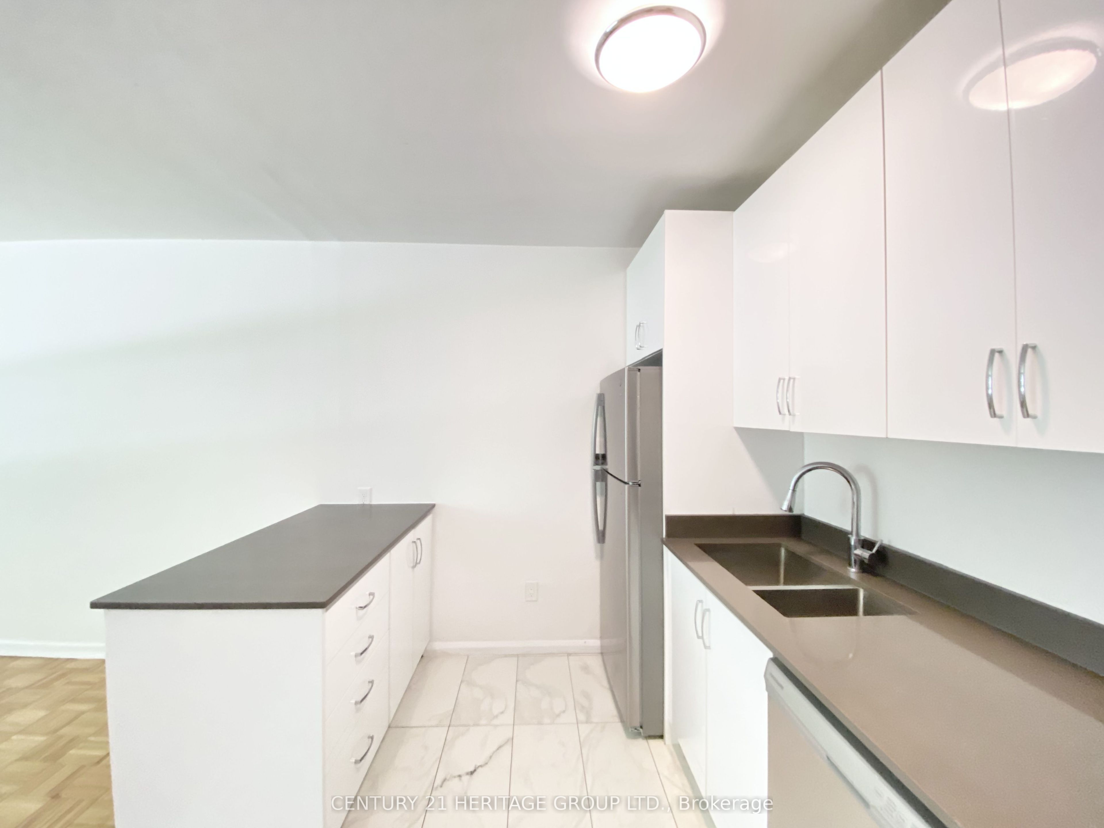 3111 Eglinton Avenue E 102, Toronto, ON M1J 2G4 photo 5
