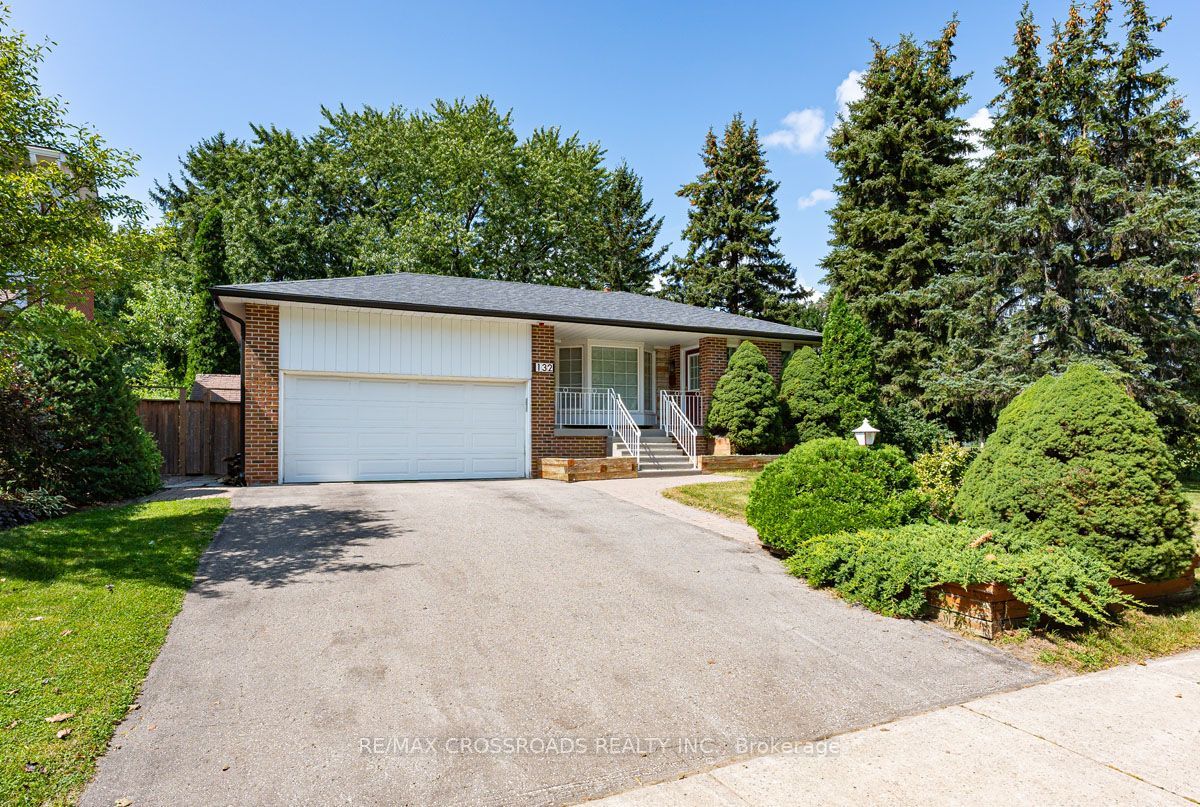 132 Collingsbrook Boulevard, Toronto, ON M1W 1M7