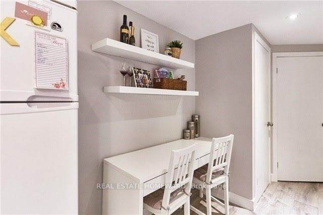 47 Lowder Place, Whitby, ON L1N 8B8 photo 3