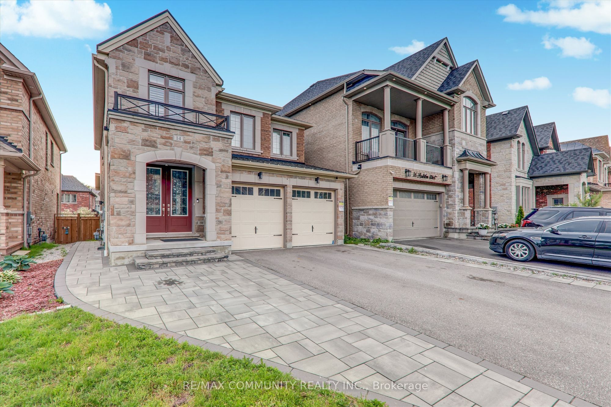 14 Audubon Street, Whitby, ON L1P 0C4 photo 3