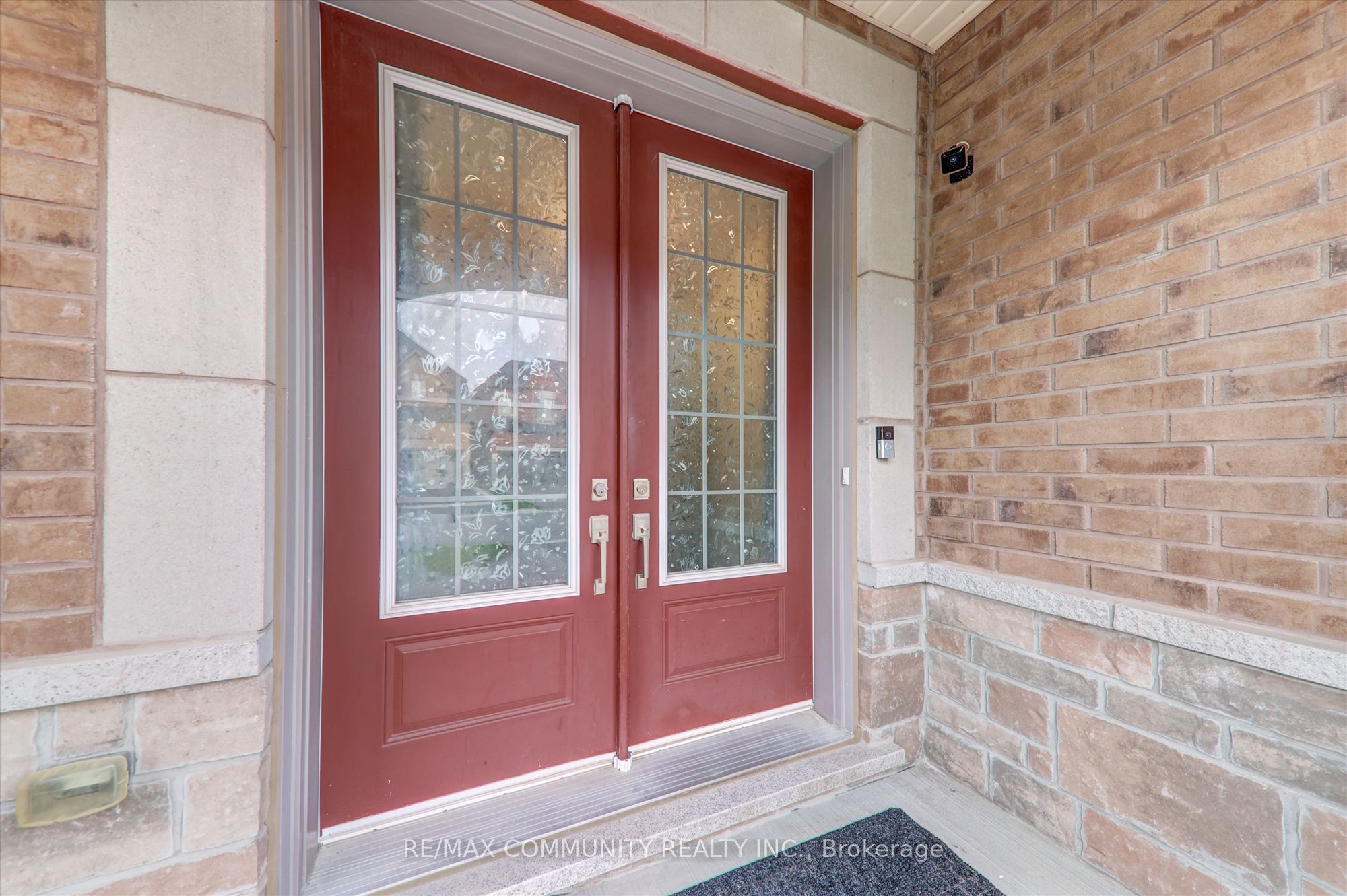 14 Audubon Street, Whitby, ON L1P 0C4 photo 4