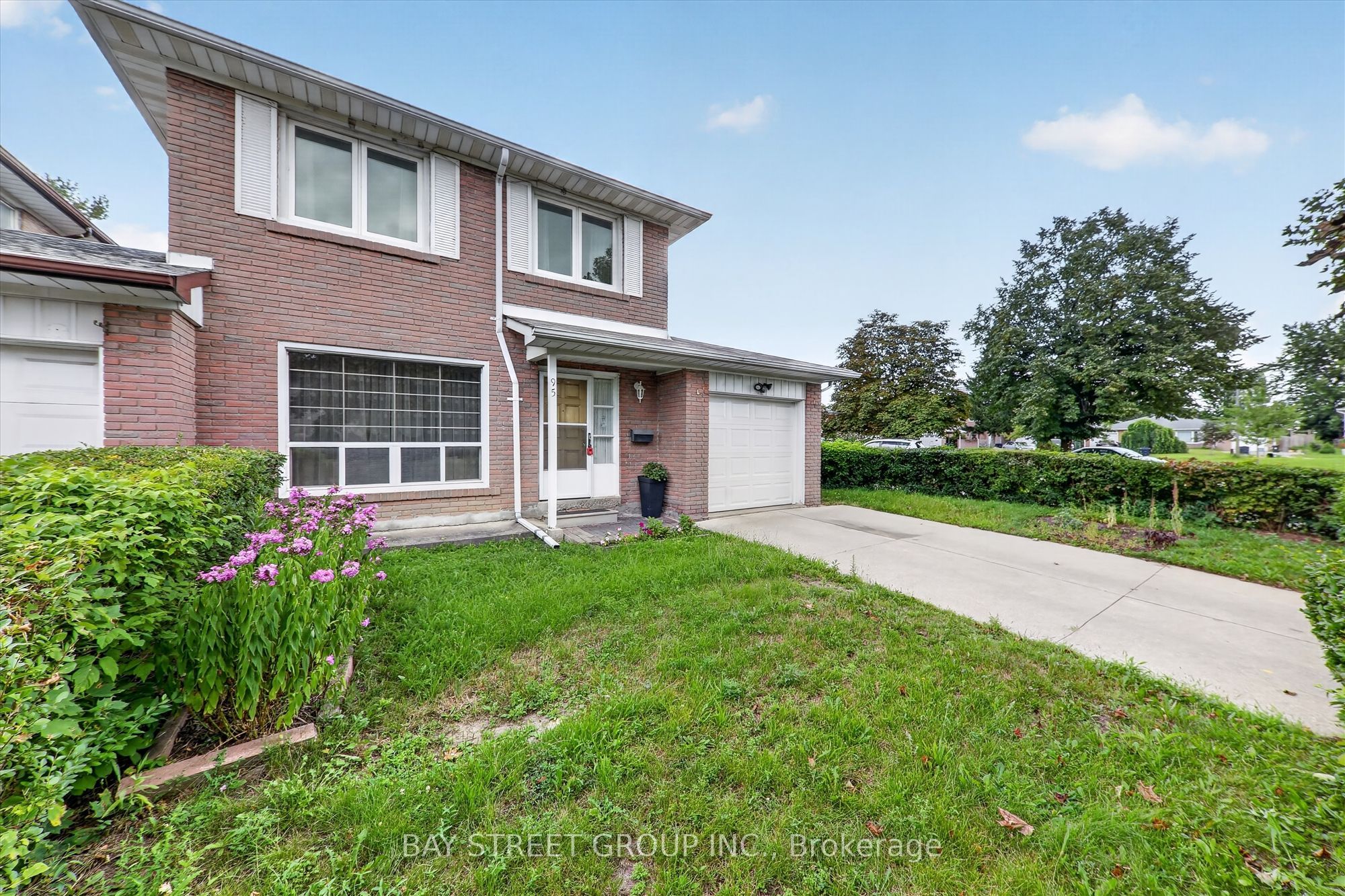 95 TINETA Crescent, Toronto, ON M1S 2Y5 photo 2