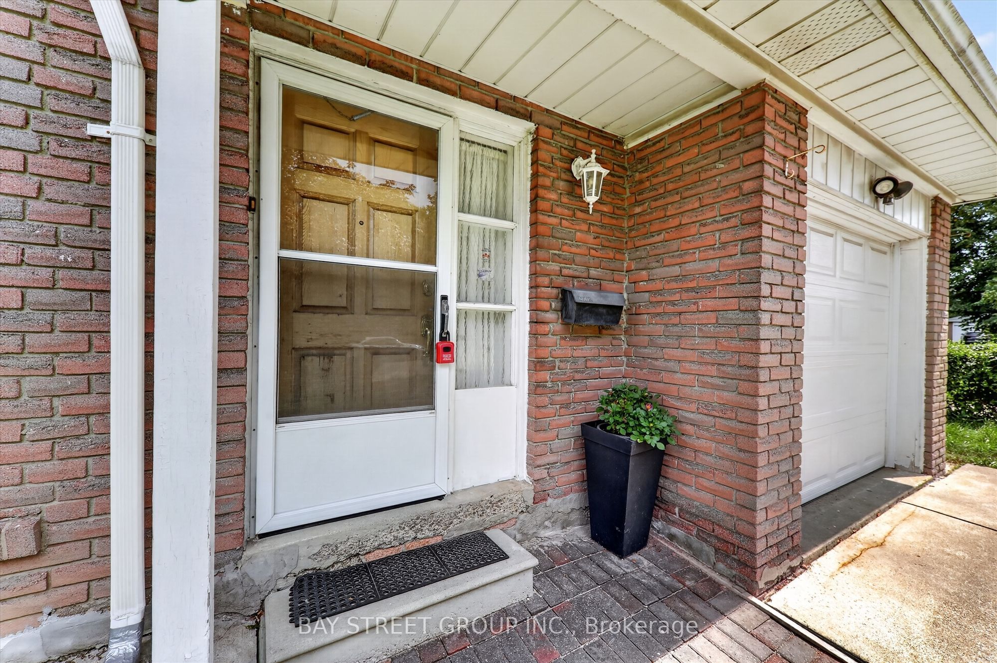 95 TINETA Crescent, Toronto, ON M1S 2Y5 photo 4