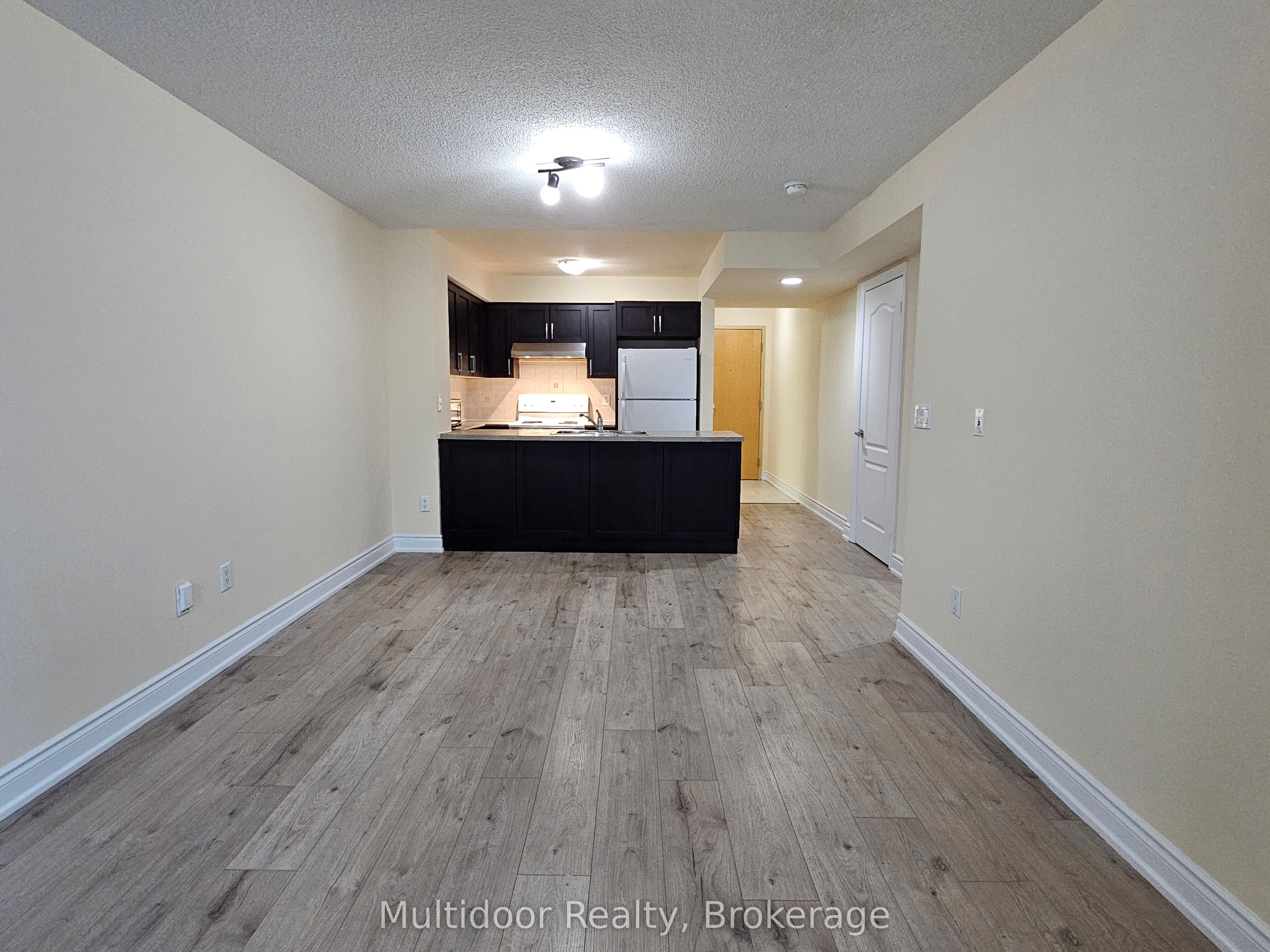 60 Brian Harrison Way 2303, Toronto, ON M1P 5J5 photo 4