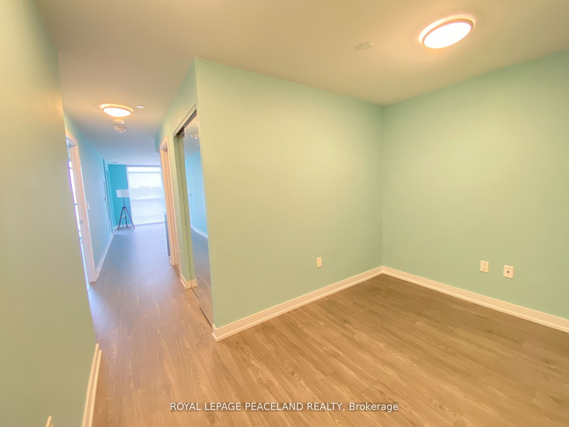 225 Village Green Square 410, Toronto, ON M1S 0L3 photo 5