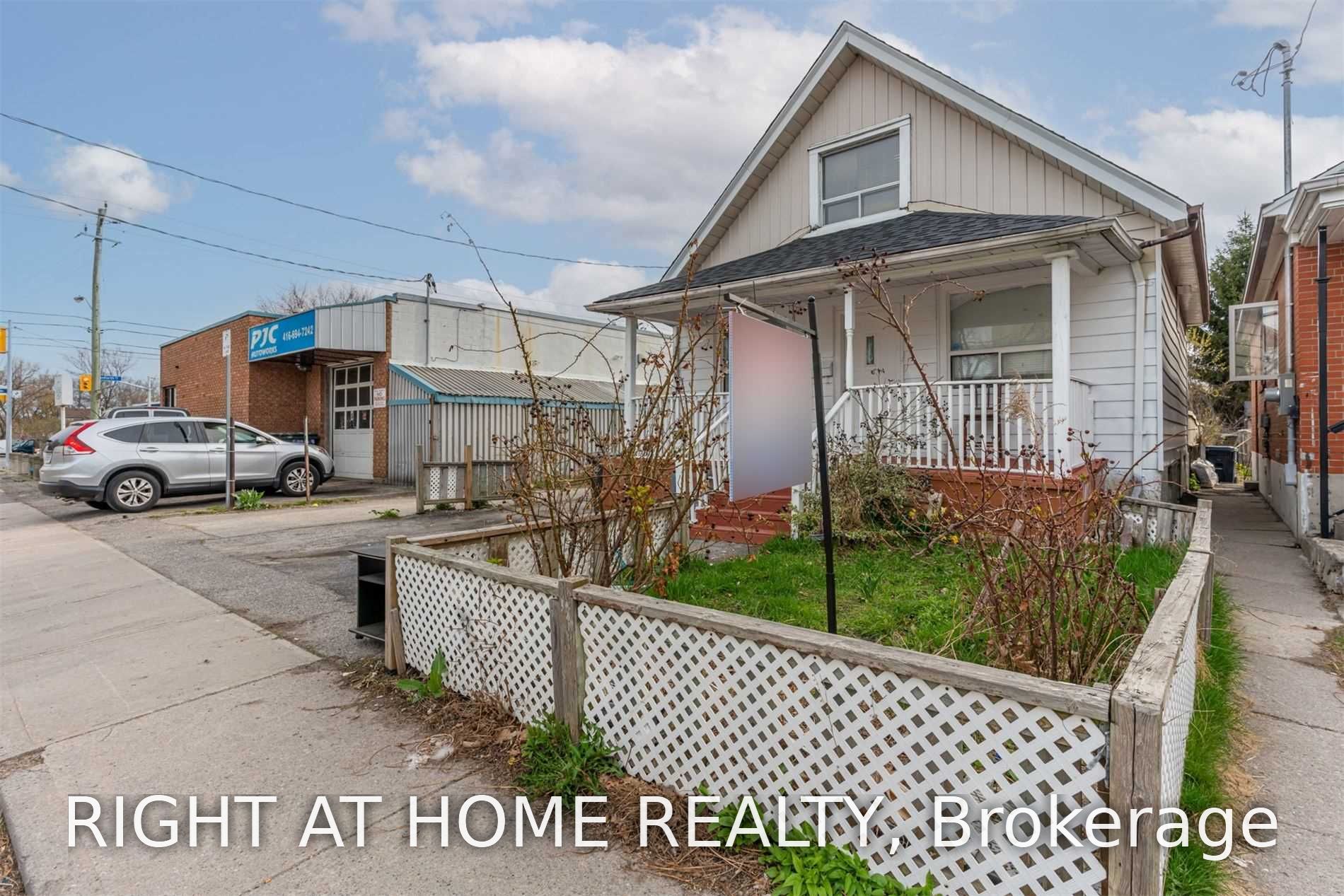 54 Byng Avenue, Toronto, ON M1L 3N7 photo 2