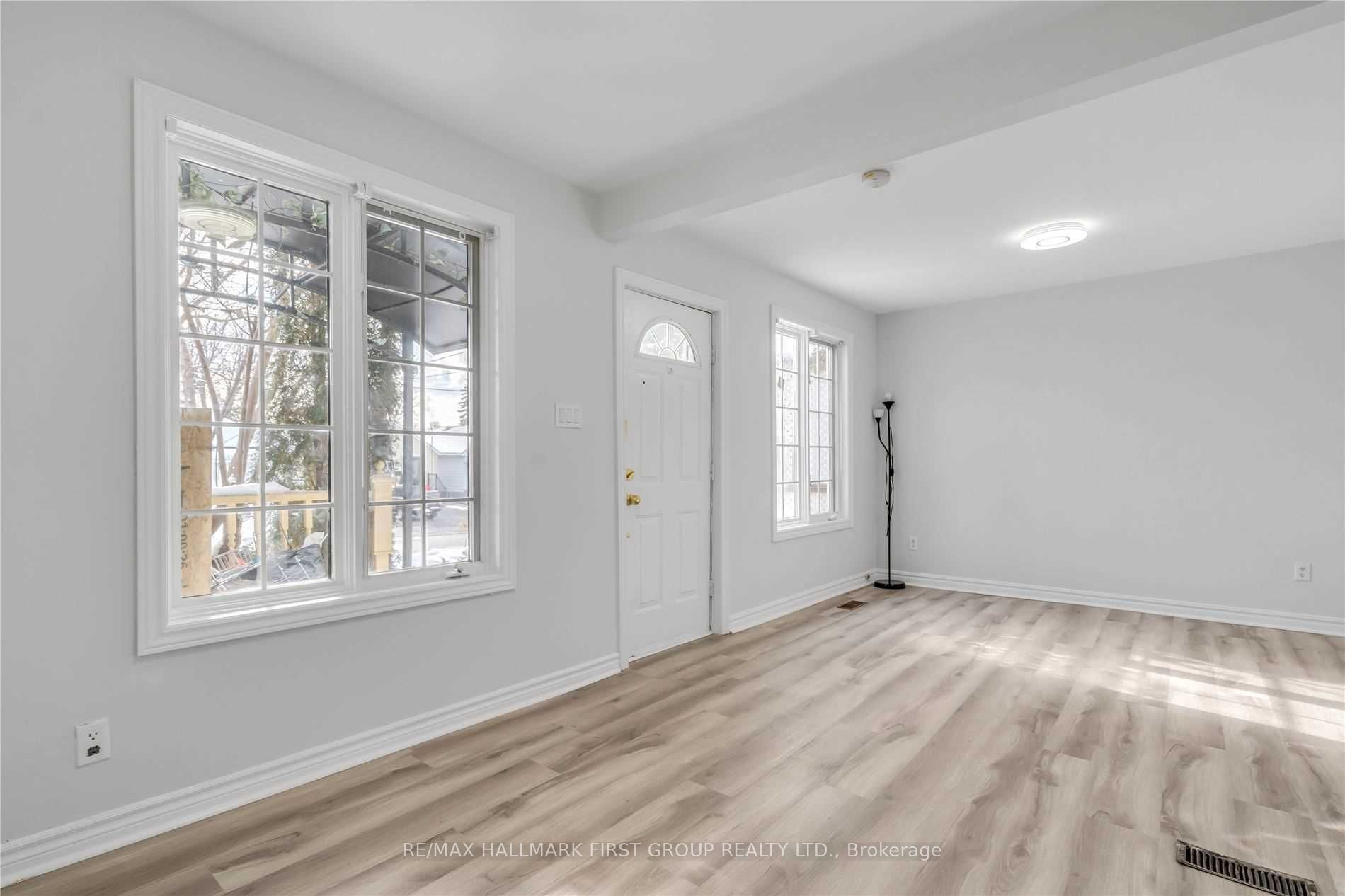 52 Malta Street, Toronto, ON M1N 2L4 photo 2