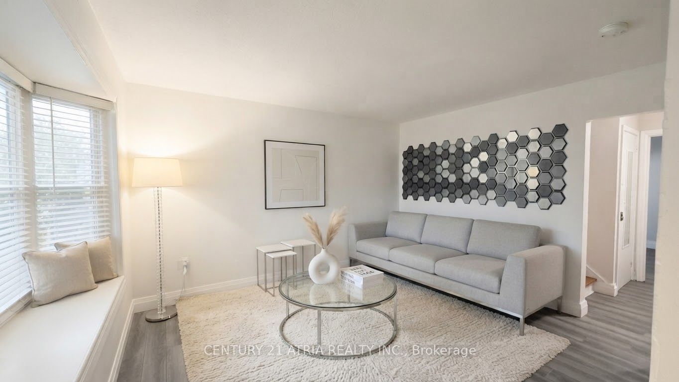 79 Ellington Drive, Toronto, ON M1R 3Y2