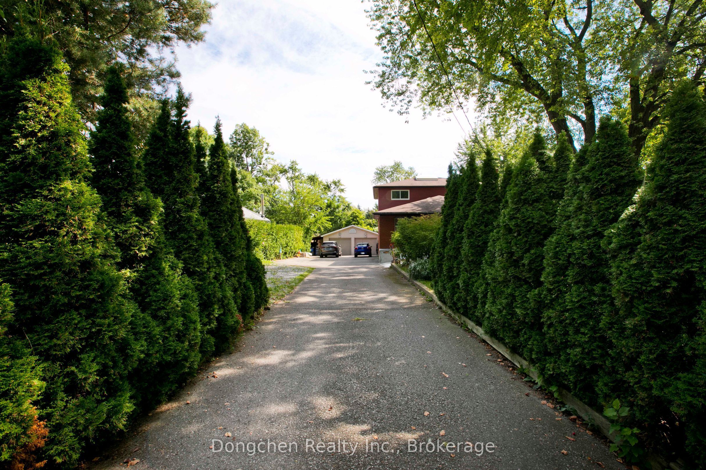 603 Park Cres Crescent E, Pickering, ON L1W 2E1 photo 2