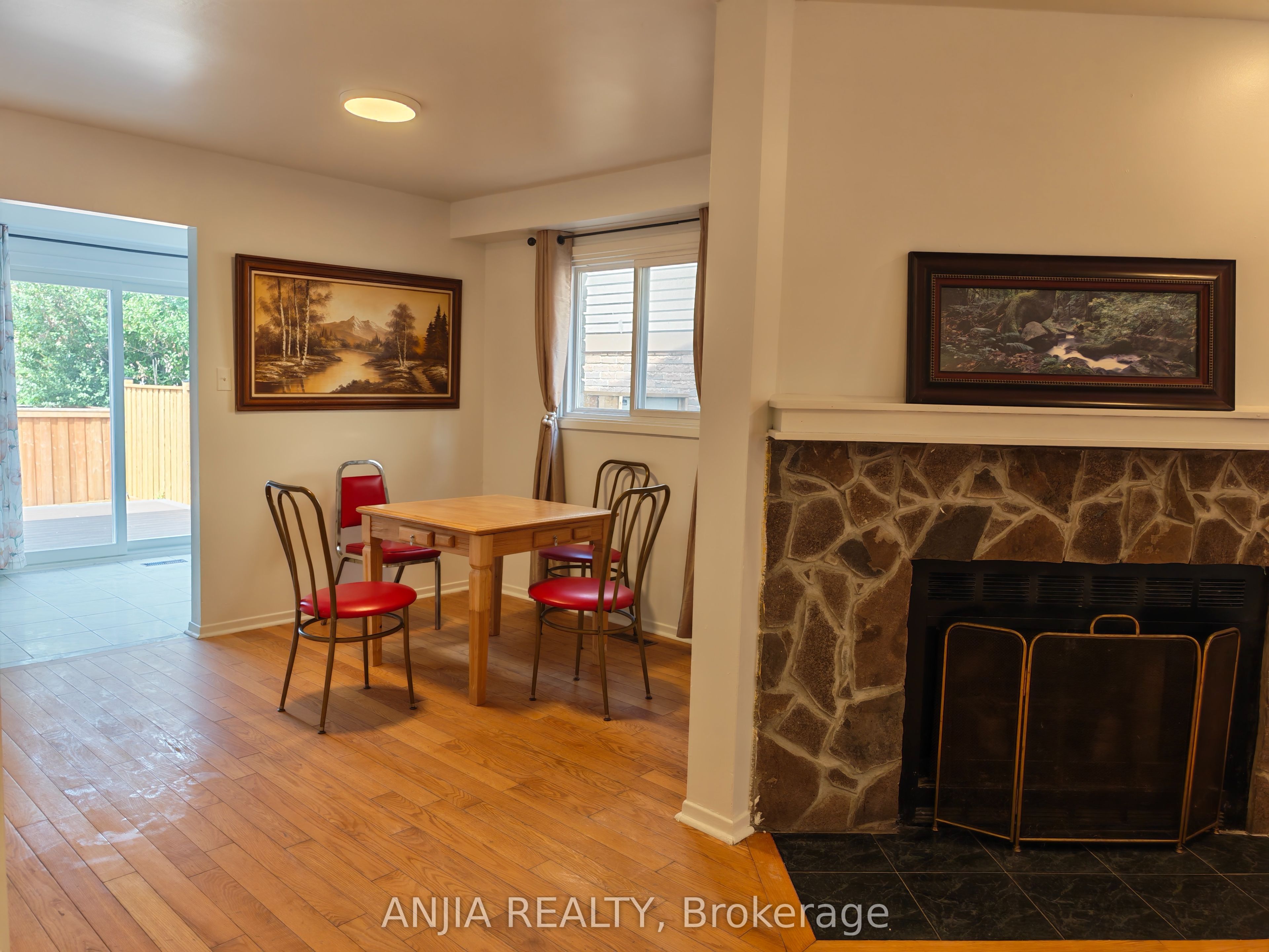 5 Muirlands Drive, Toronto, ON M1V 2B3 photo 3