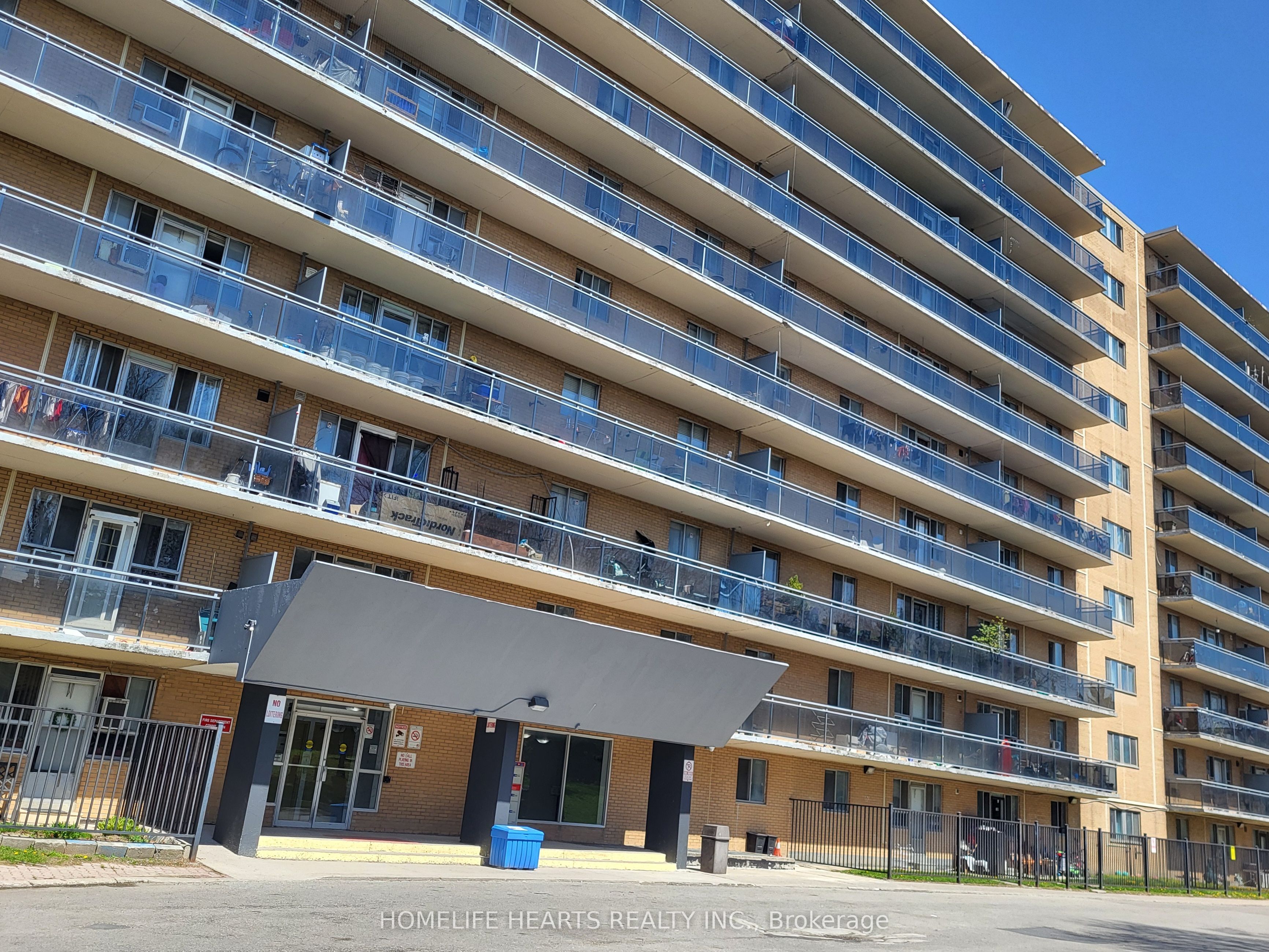 100 Dundalk Drive 1017, Toronto, ON M1P 4V2 photo 2