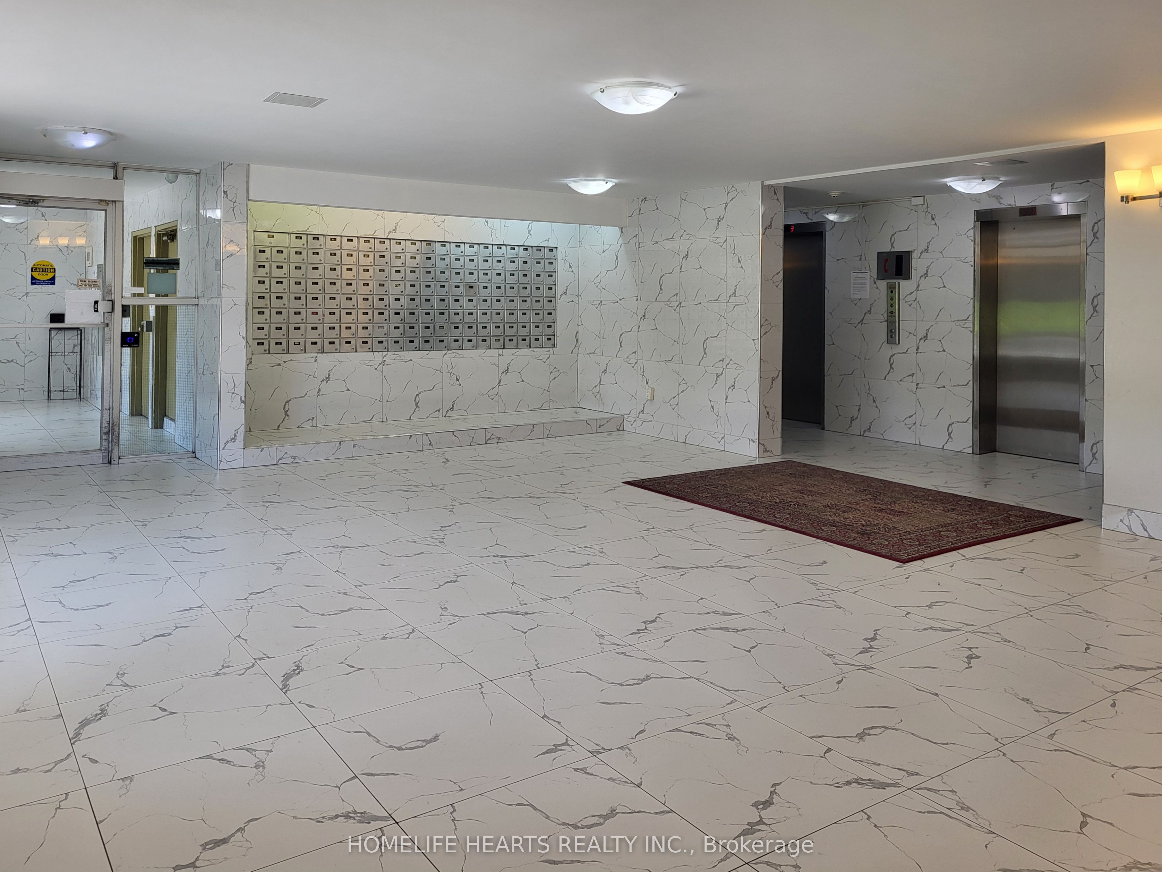 100 Dundalk Drive 1017, Toronto, ON M1P 4V2 photo 3