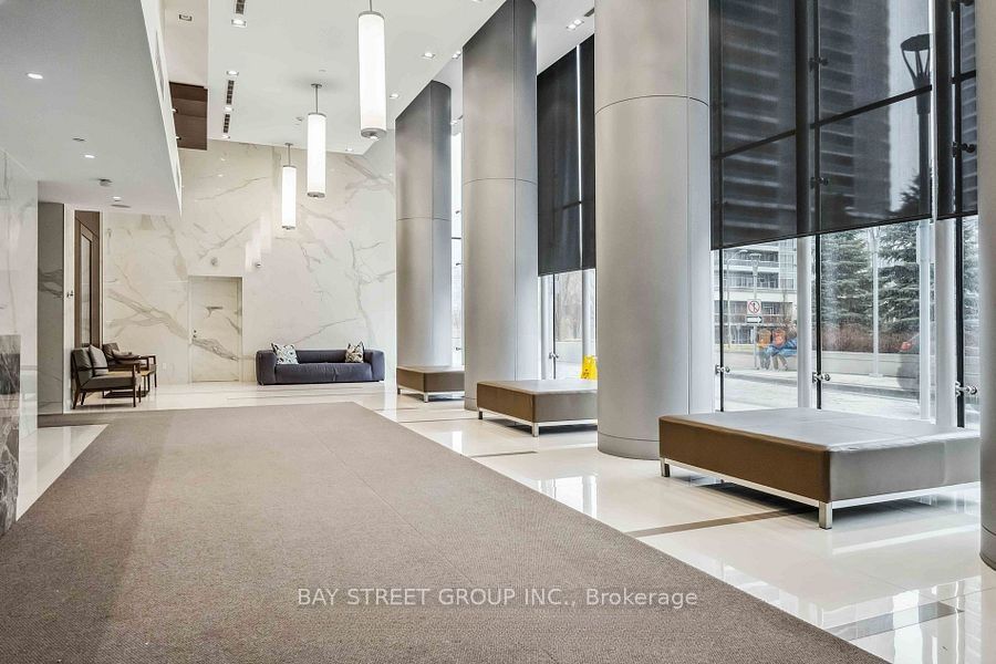 275 Village Green Square 2917, Toronto, ON M1S 0L8 photo 2