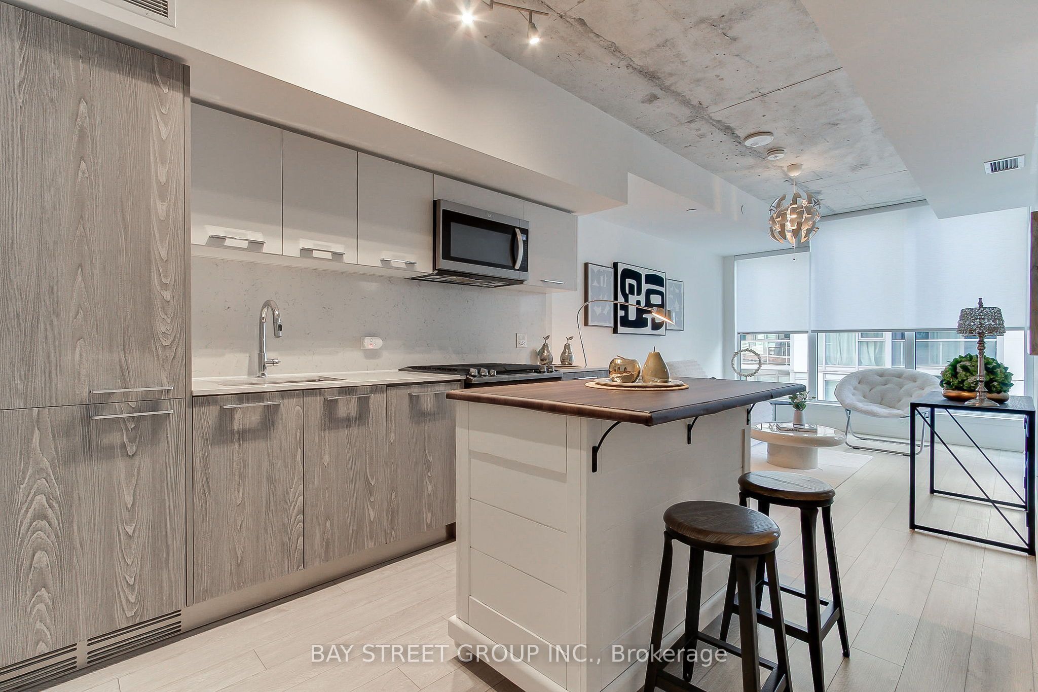 30 baseball Place 708, Toronto, ON M4M 0E8 photo 5