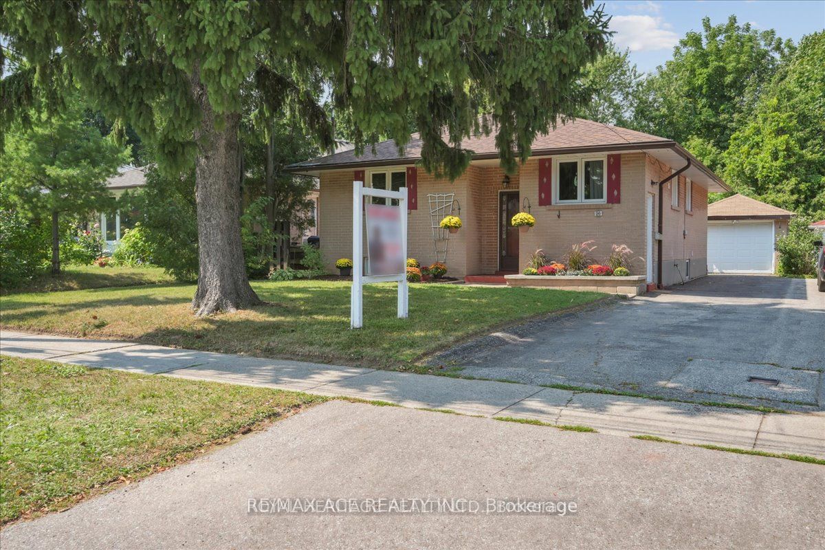 26 Oakridge Drive Bsmt, Toronto, ON M1M 2A4