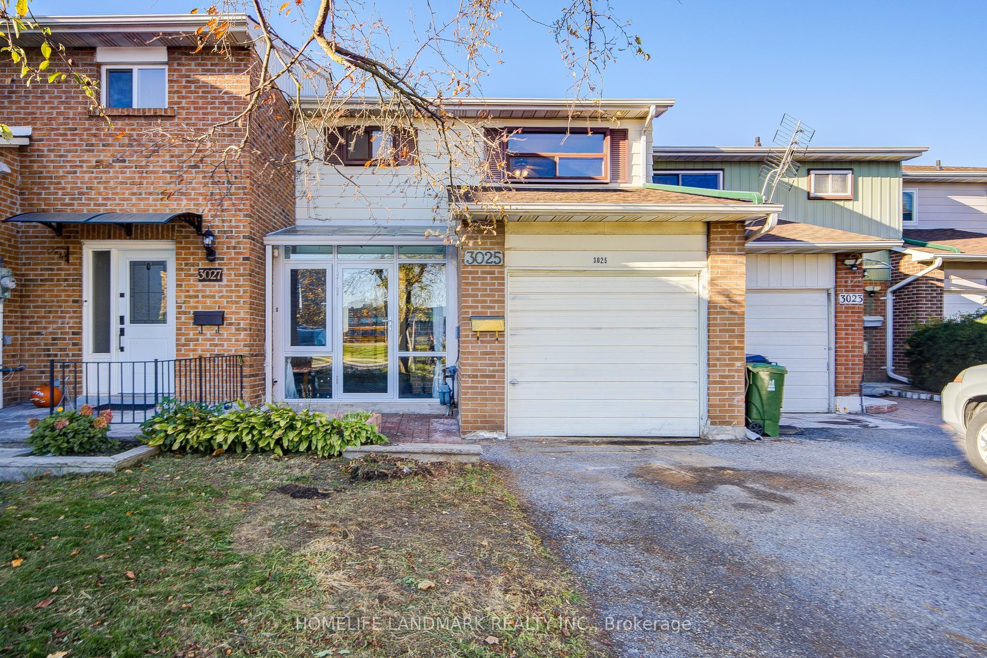 3025 Bridletowne Circle, Toronto, ON M1W 2C9