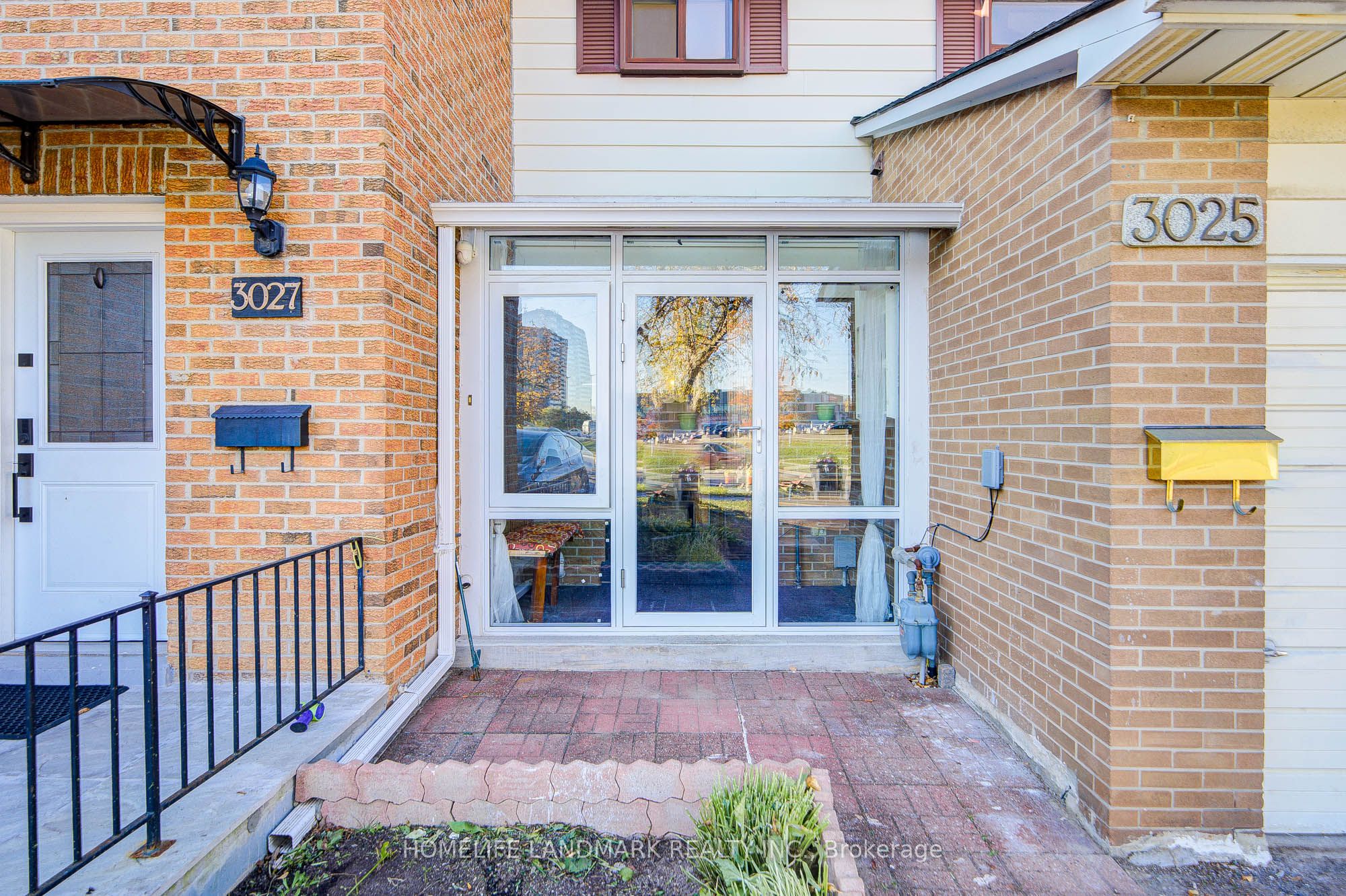 3025 Bridletowne Circle, Toronto, ON M1W 2C9 photo 5