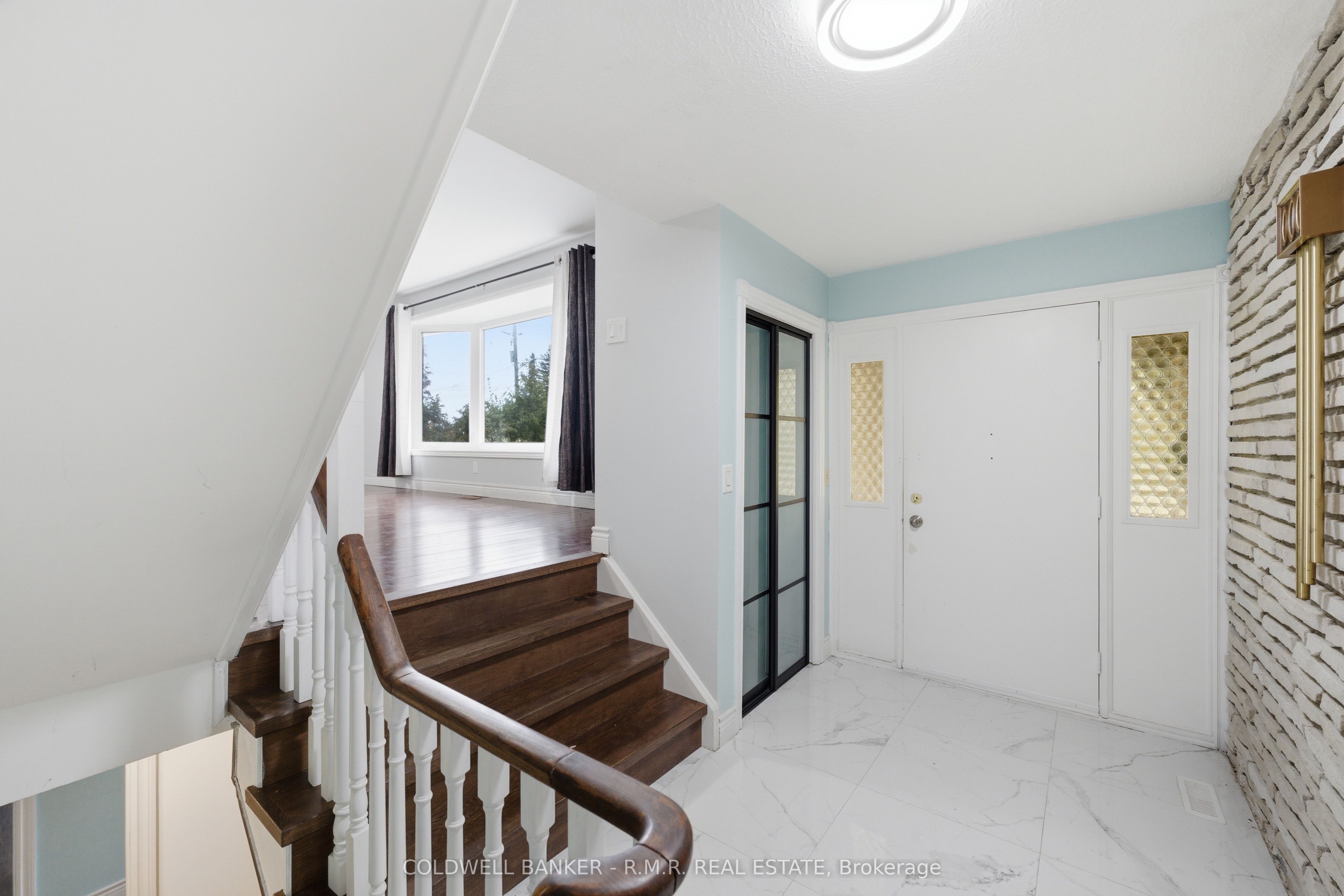 1549 Simcoe Street N, Oshawa, ON L1G 4X8 photo 5