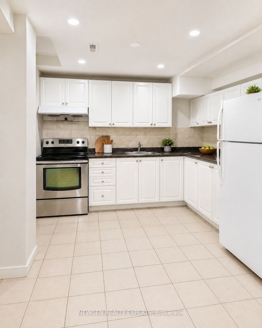 35 Casemore Road Bsmnt, Toronto, ON M1X 1J3