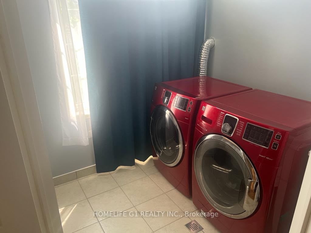 25 Hornett Way, Ajax, ON L1Z 0K6 photo 4