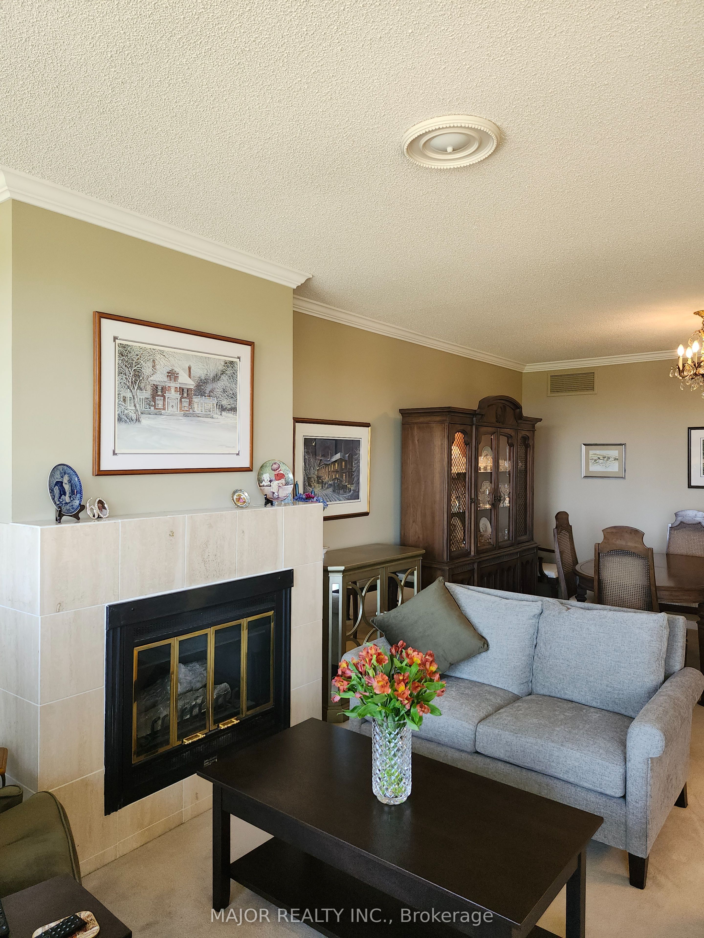 900 Wilson Road N 1403, Oshawa, ON L1G 7T2
