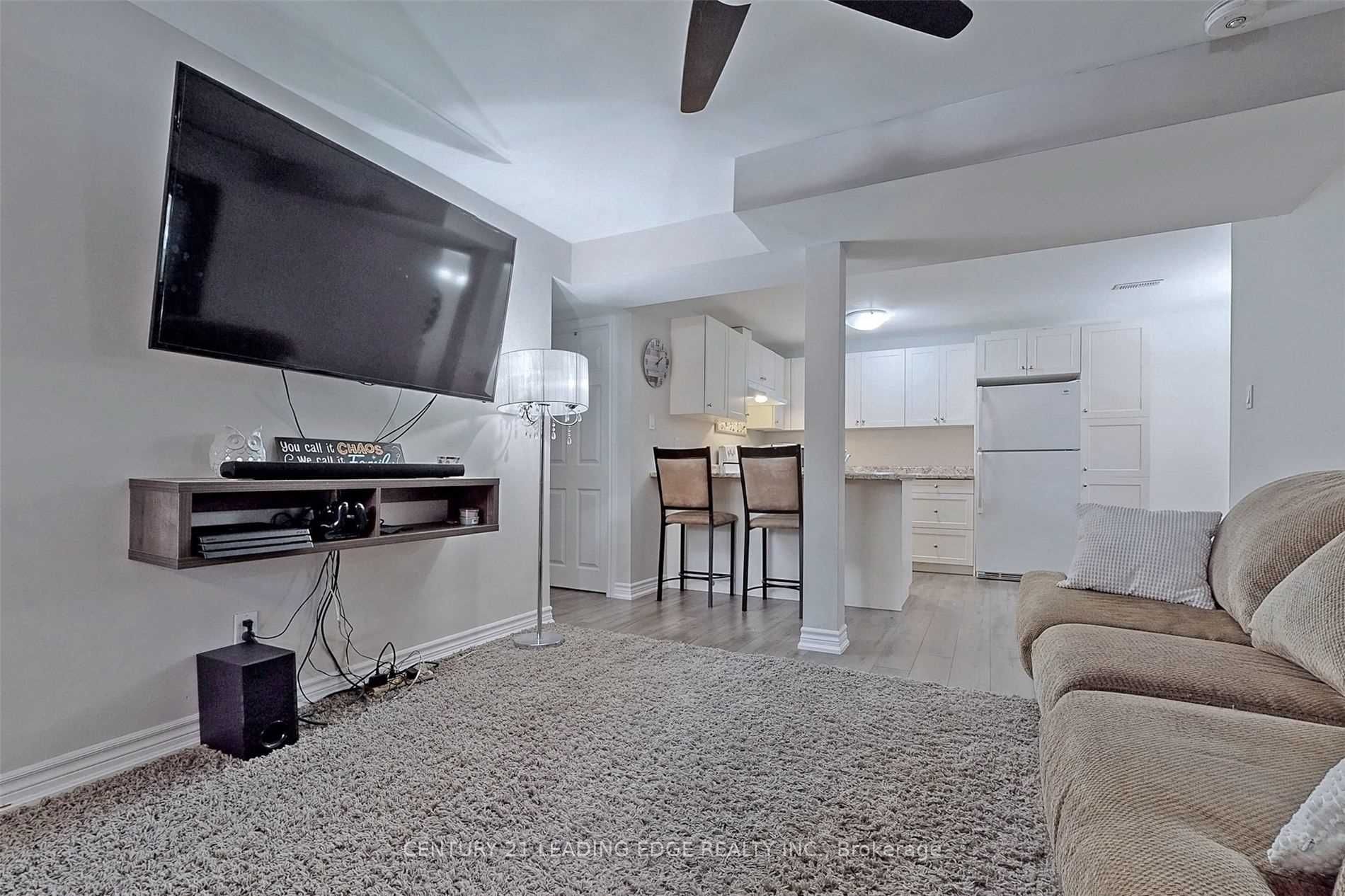 308 Elgin Street W, Oshawa, ON L1J 2P3 photo 5