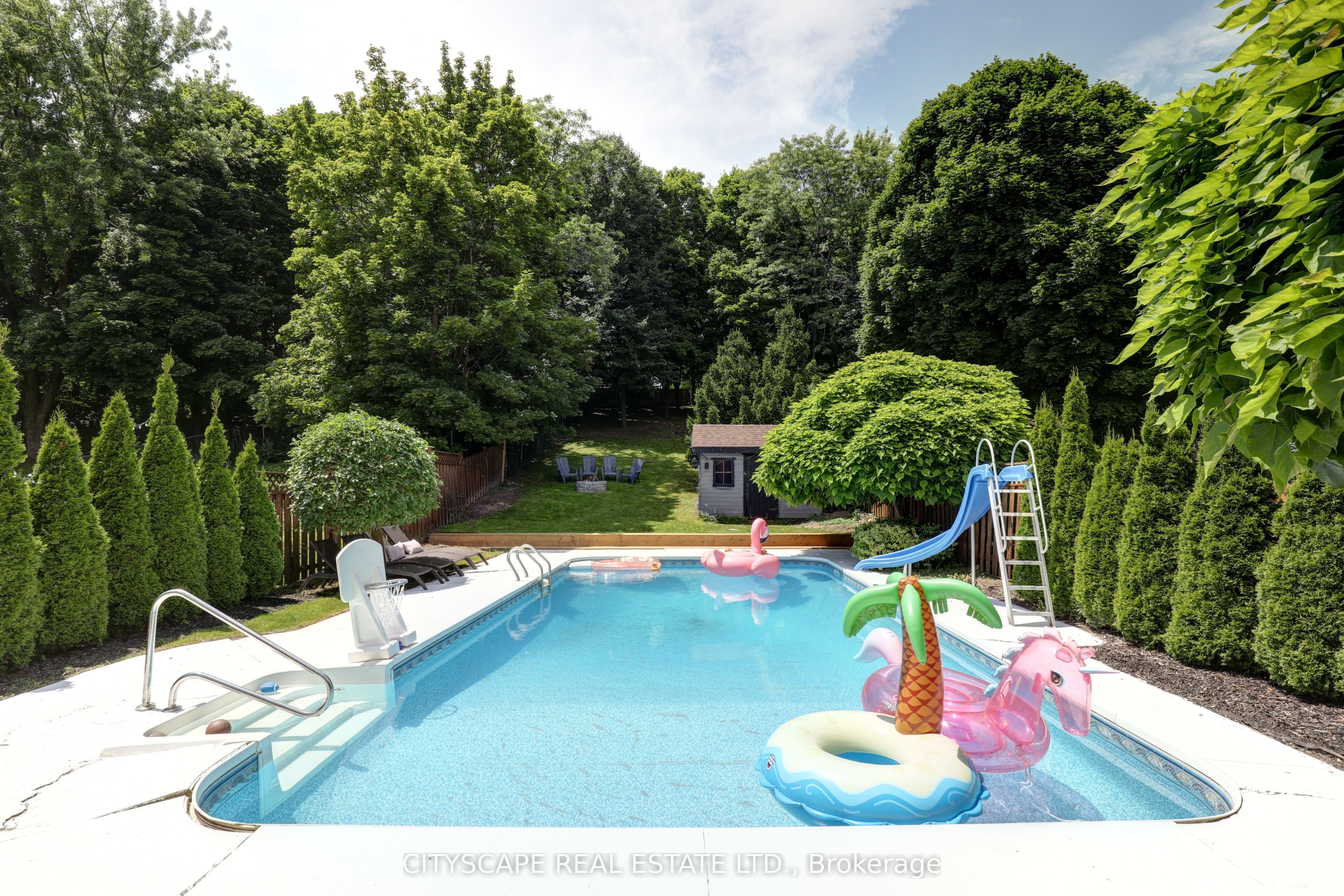 137 Ravenscroft Road Main Floor, Ajax, ON L1T 1X3