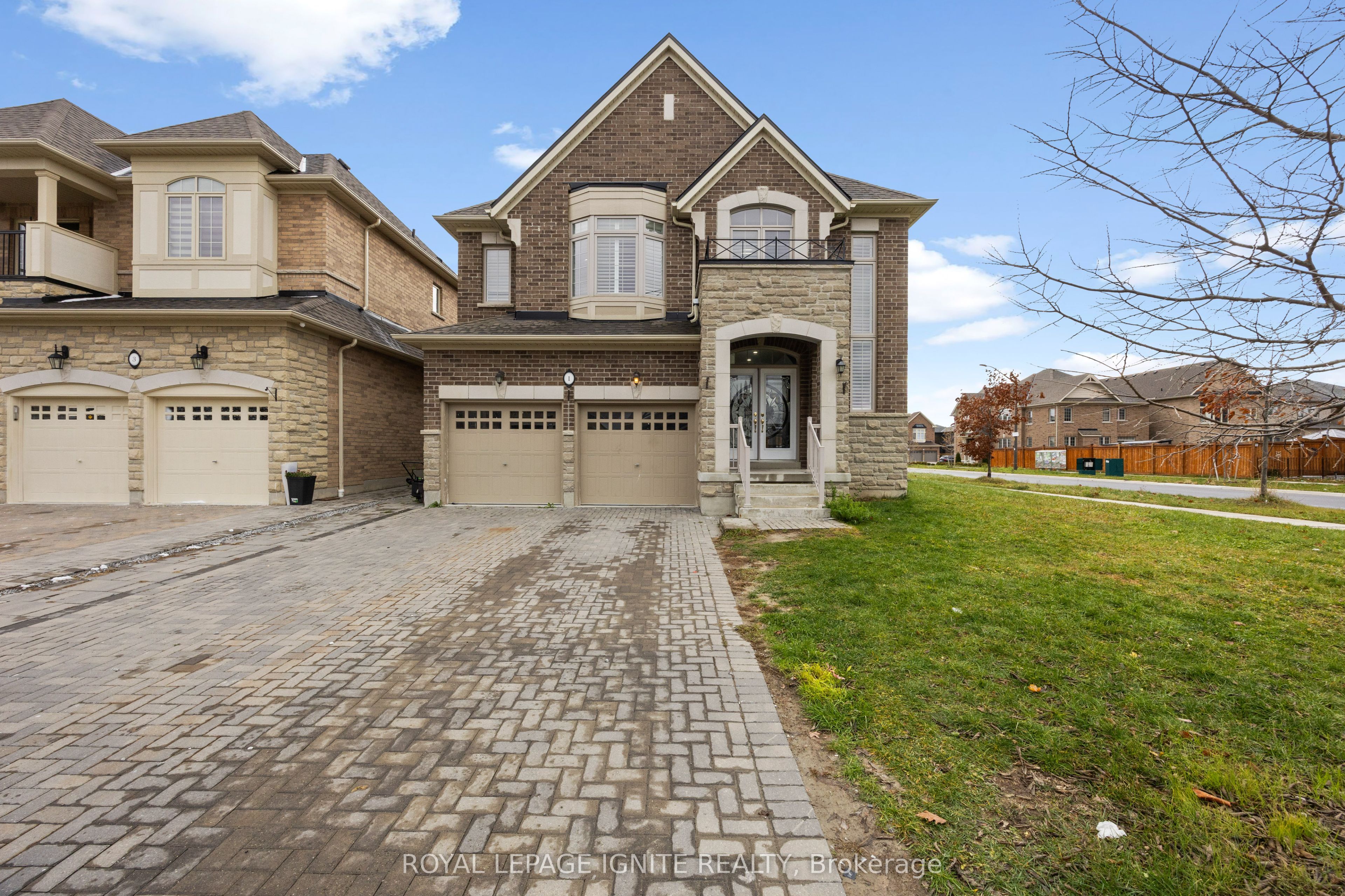 1 Morningstar Avenue, Whitby, ON L1R 0P2 photo 2