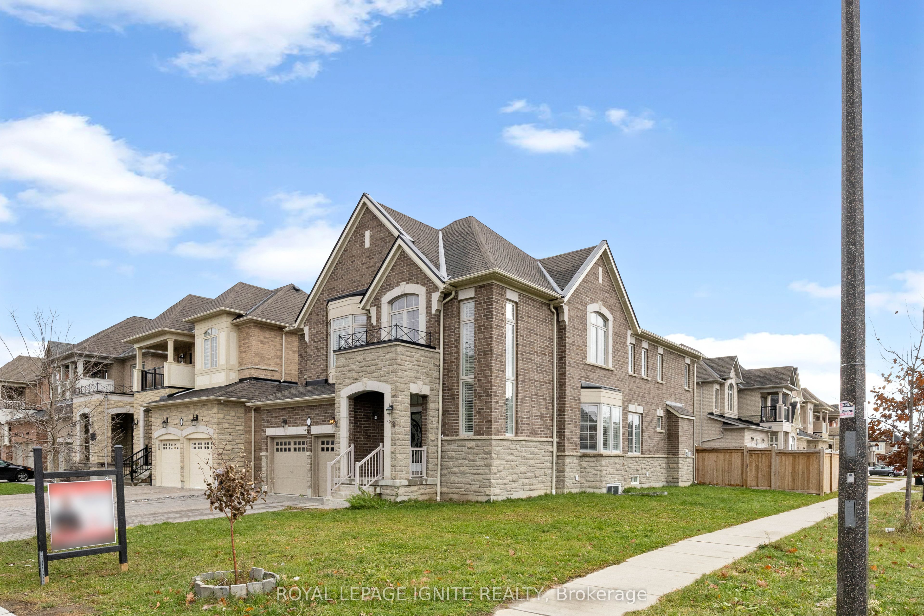 1 Morningstar Avenue, Whitby, ON L1R 0P2 photo 3