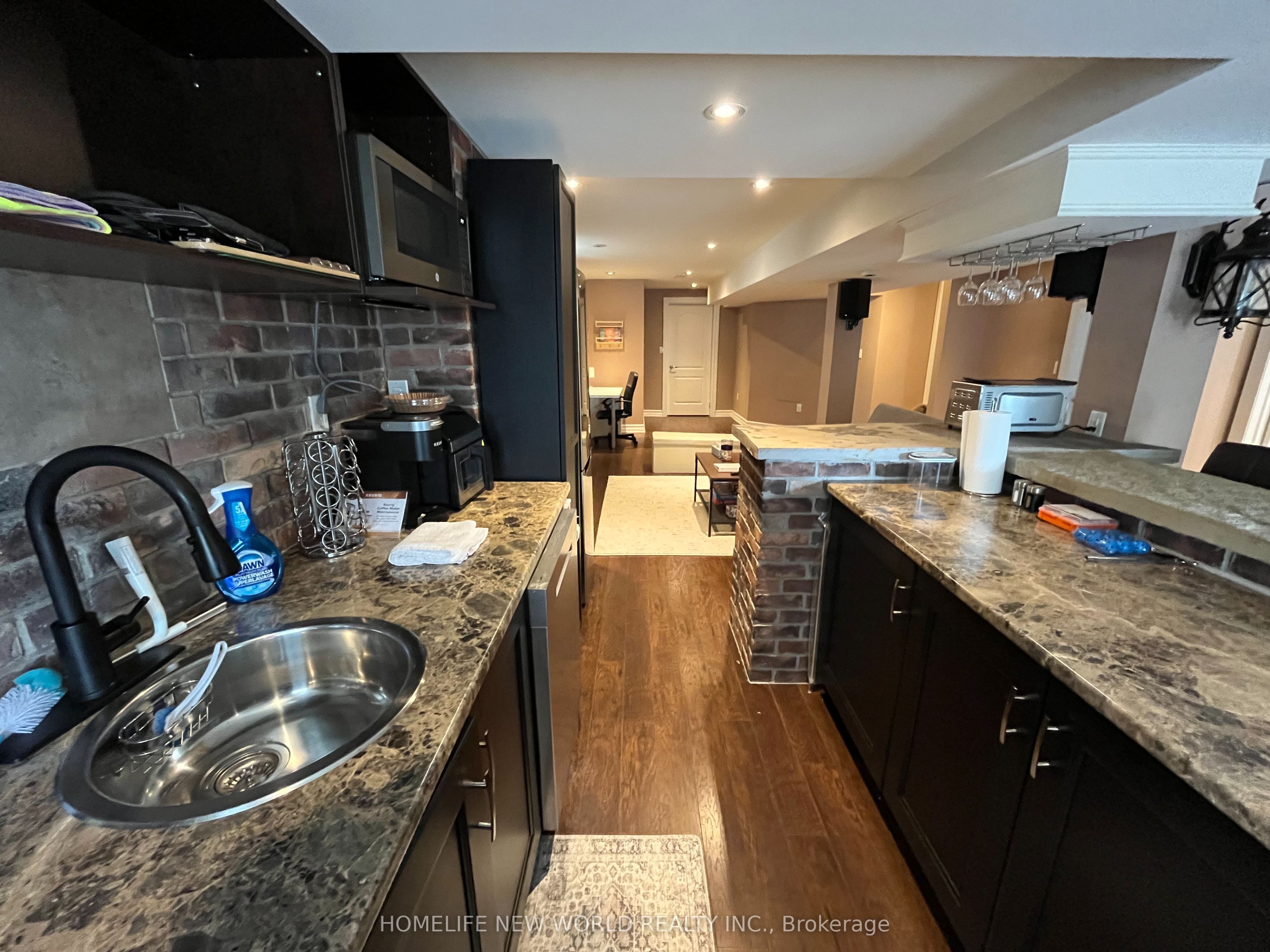 1574 Rockaway Street, Oshawa, ON L1K 0C9 photo 4