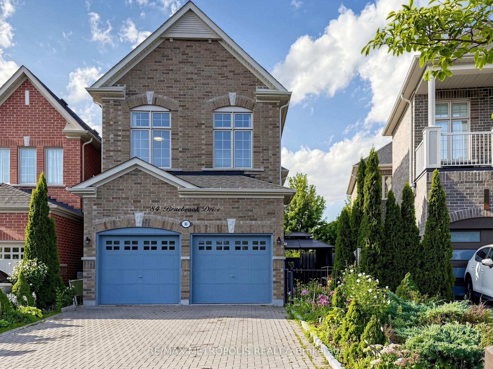 84 Braebrook Drive, Whitby, ON L1R 0M9