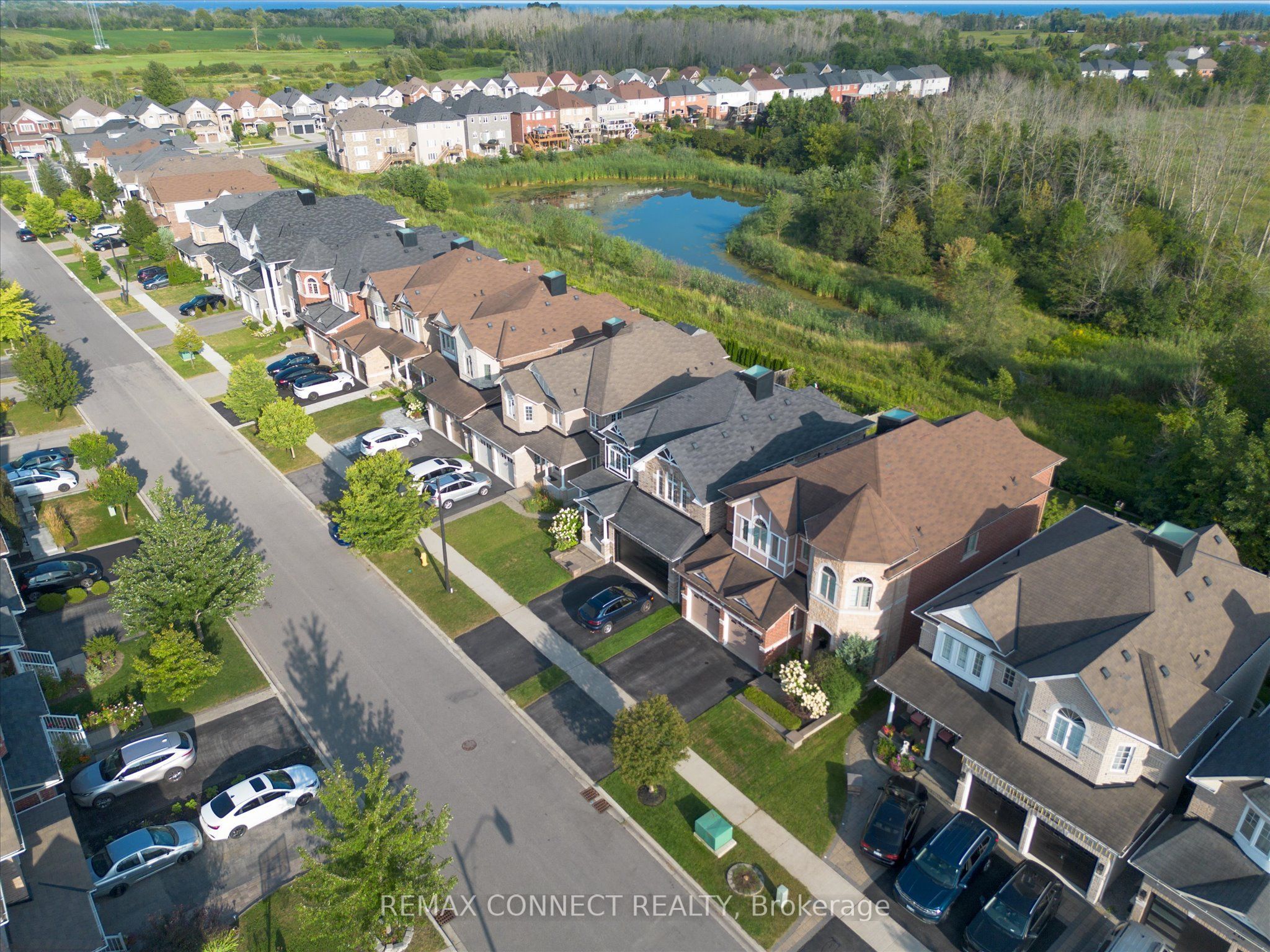 120 SHARPLIN Drive, Ajax, ON L1Z 0Z1 photo 3