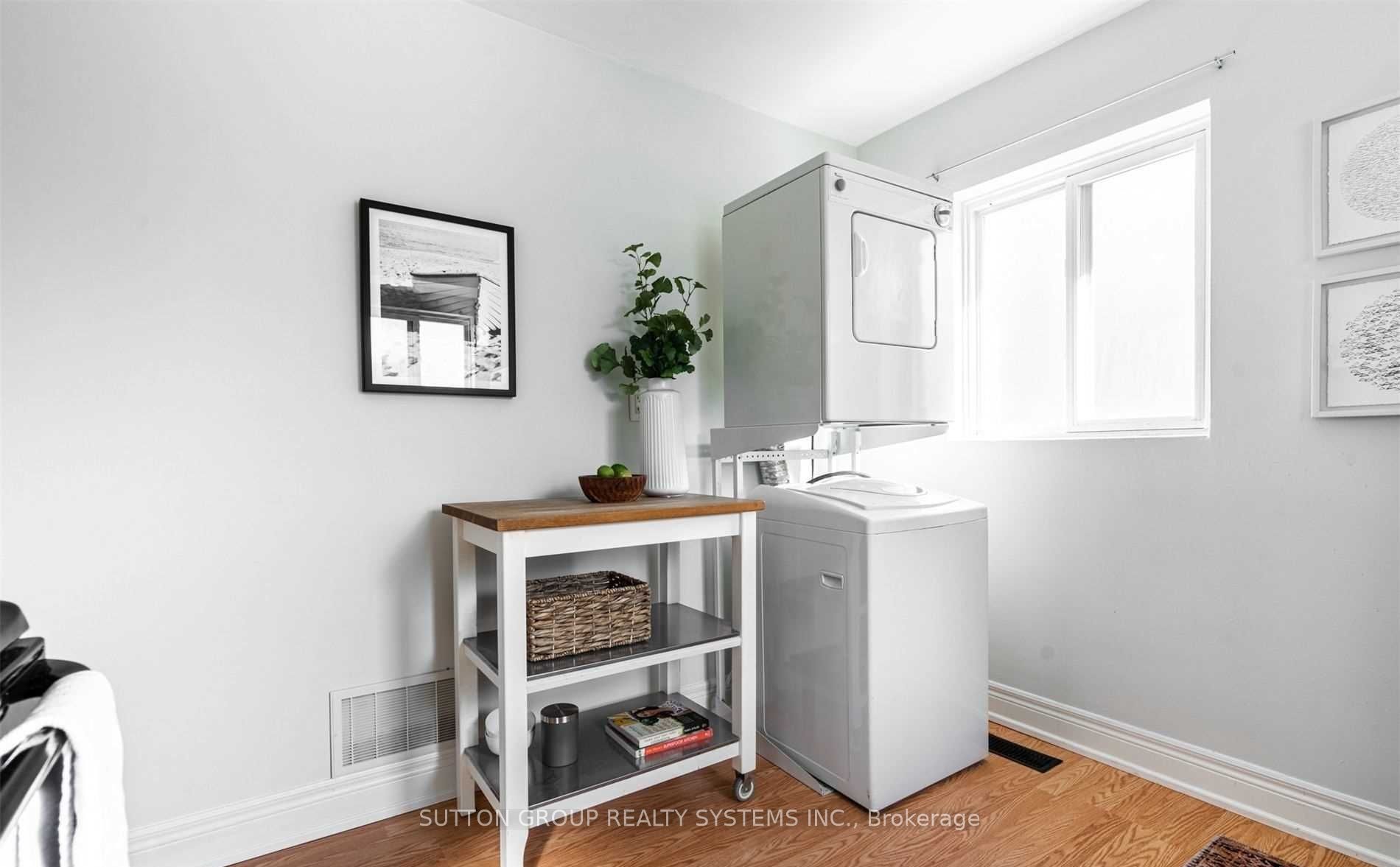 465 Ashdale Avenue 3, Toronto, ON M4L 2Z3 photo 3