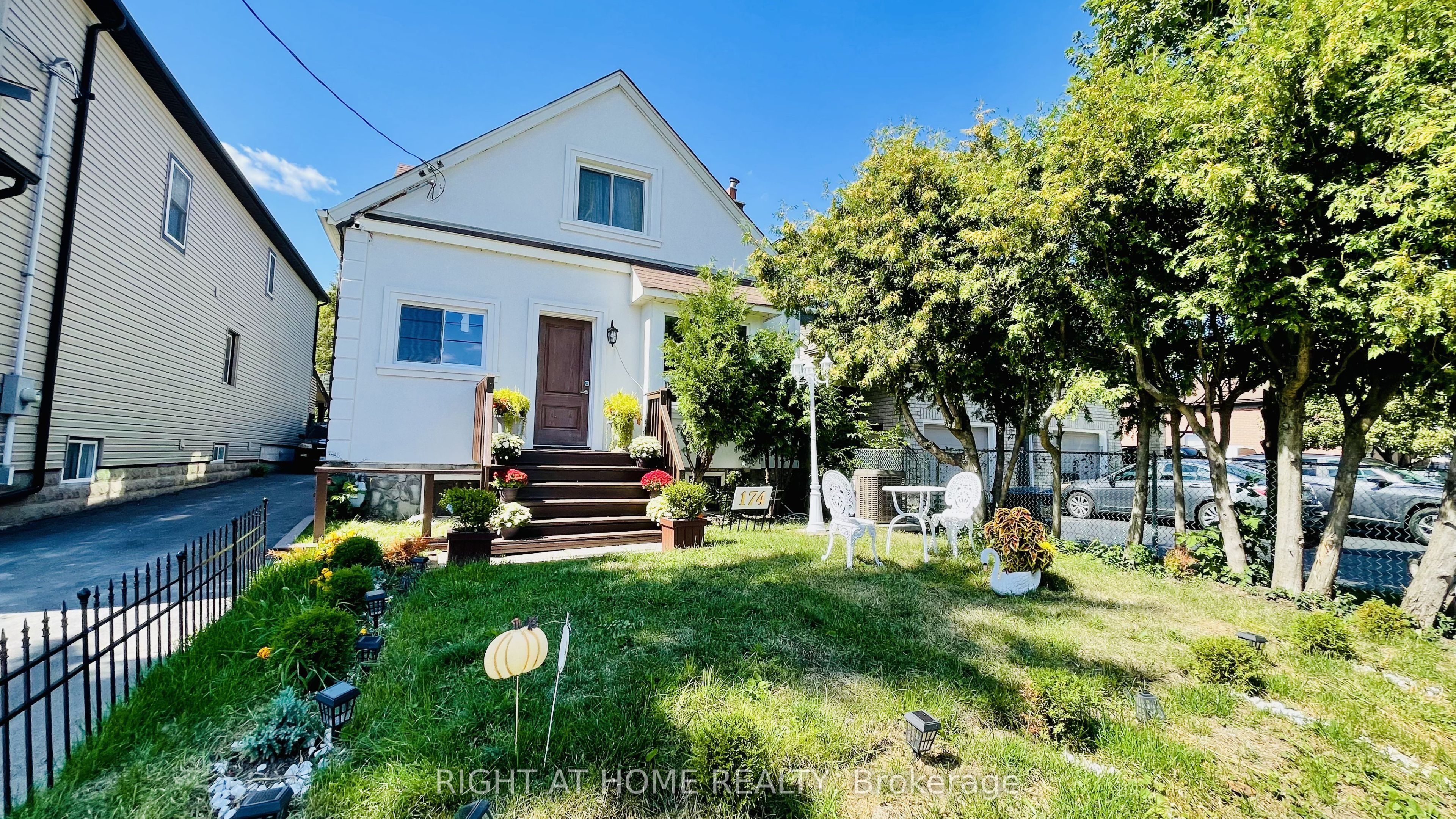 174 Aylesworth Avenue, Toronto, ON M1N 2J6 photo 3