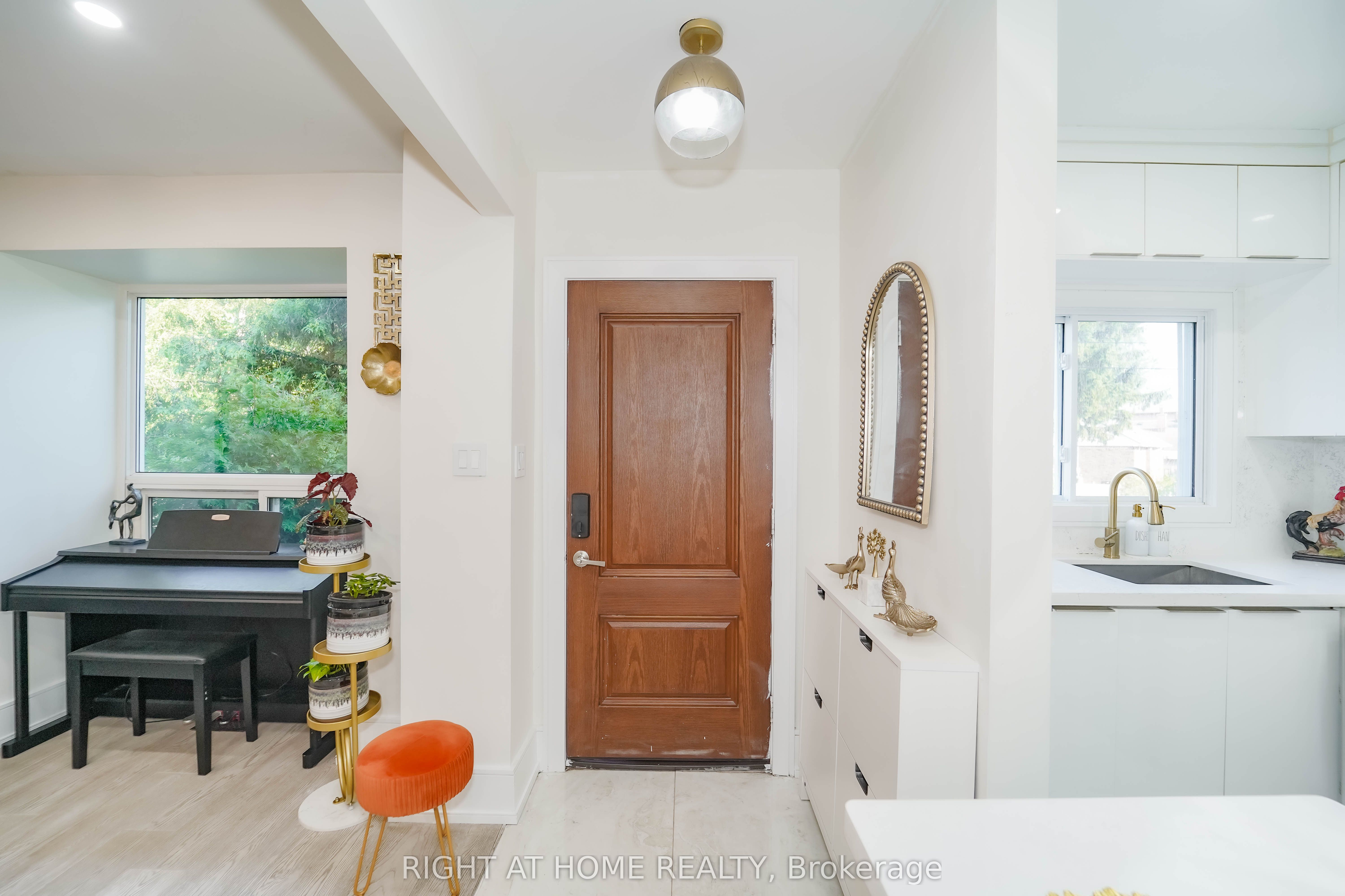 174 Aylesworth Avenue, Toronto, ON M1N 2J6 photo 5