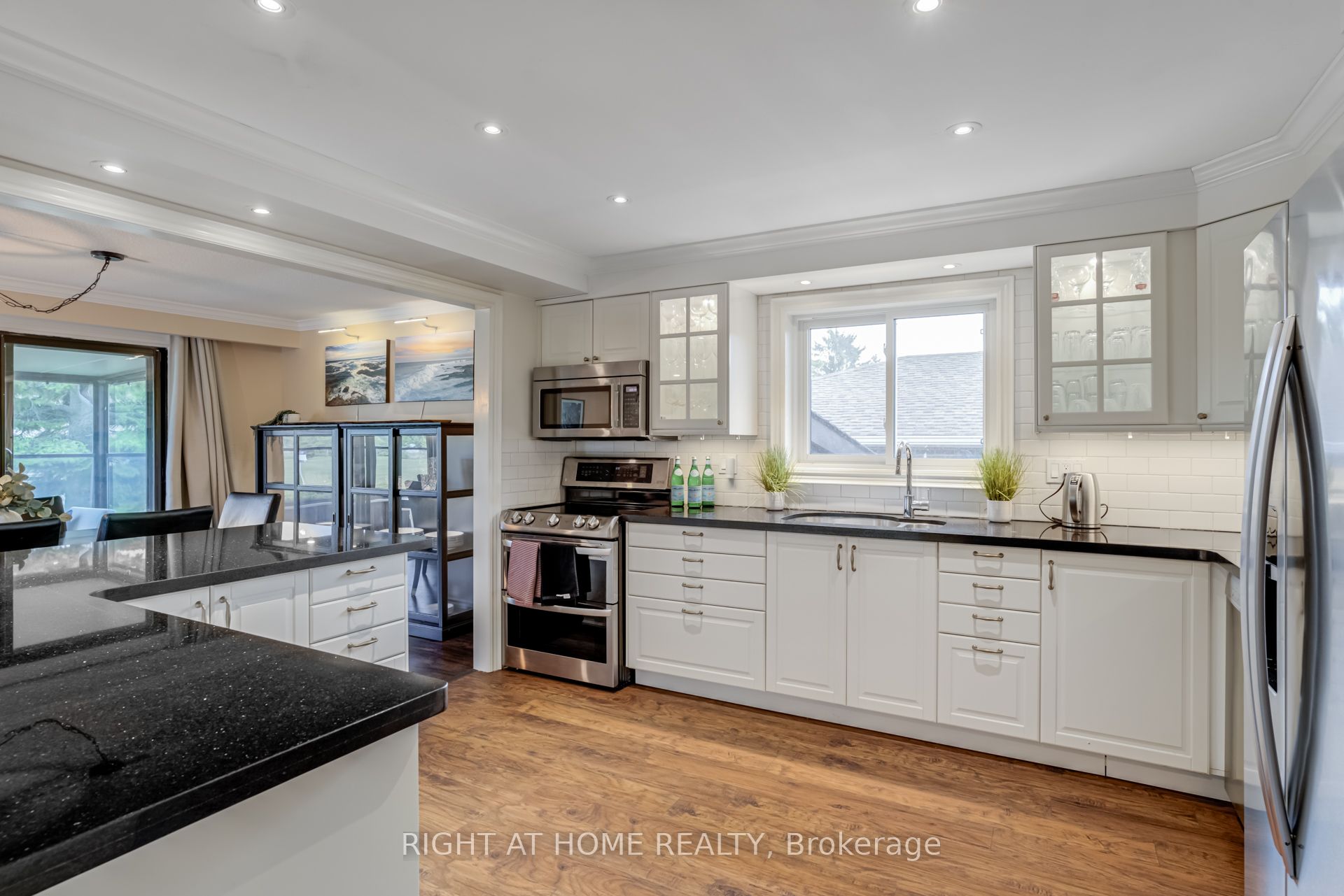 51 Lewin Crescent, Ajax, ON L1S 3A2 photo 4