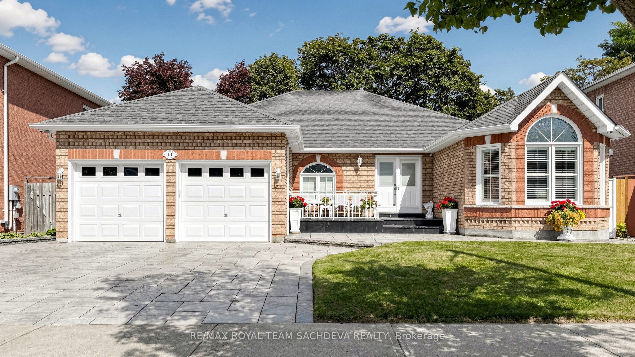 11 Devonridge Crescent, Toronto, ON M1C 5A5