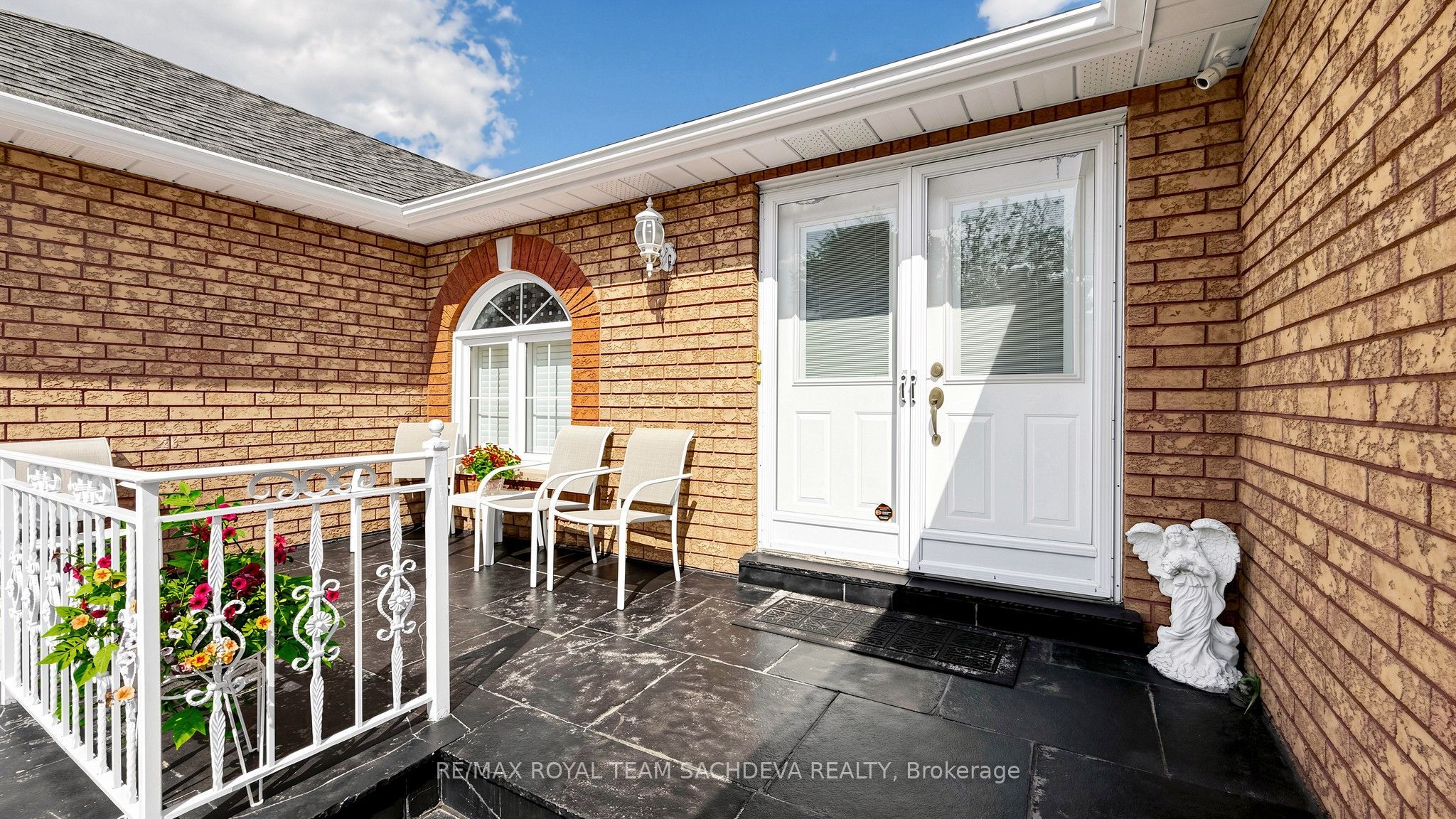 11 Devonridge Crescent, Toronto, ON M1C 5A5 photo 3