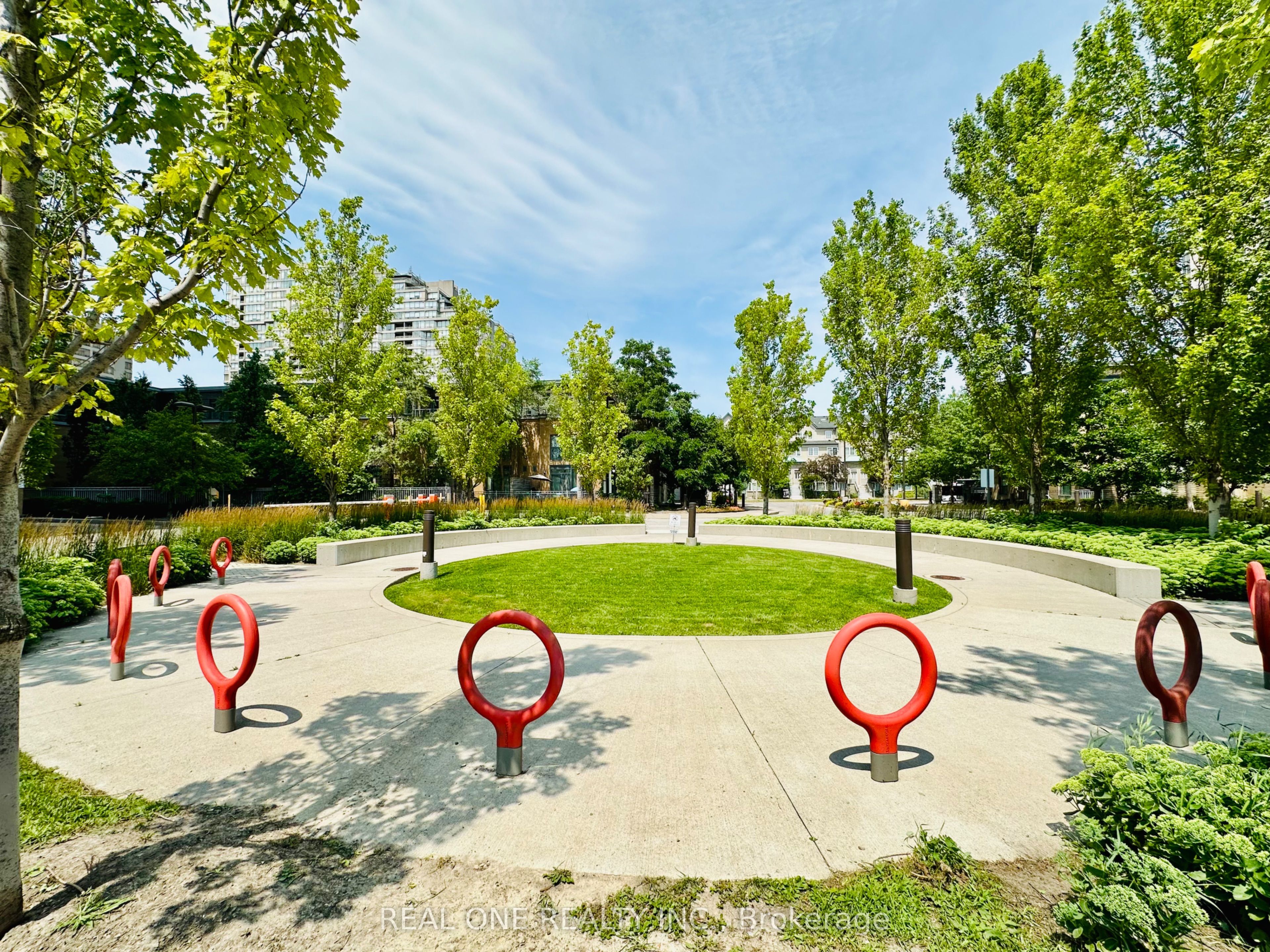185 Bonis Avenue 1506, Toronto, ON M1T 0A4 photo 2