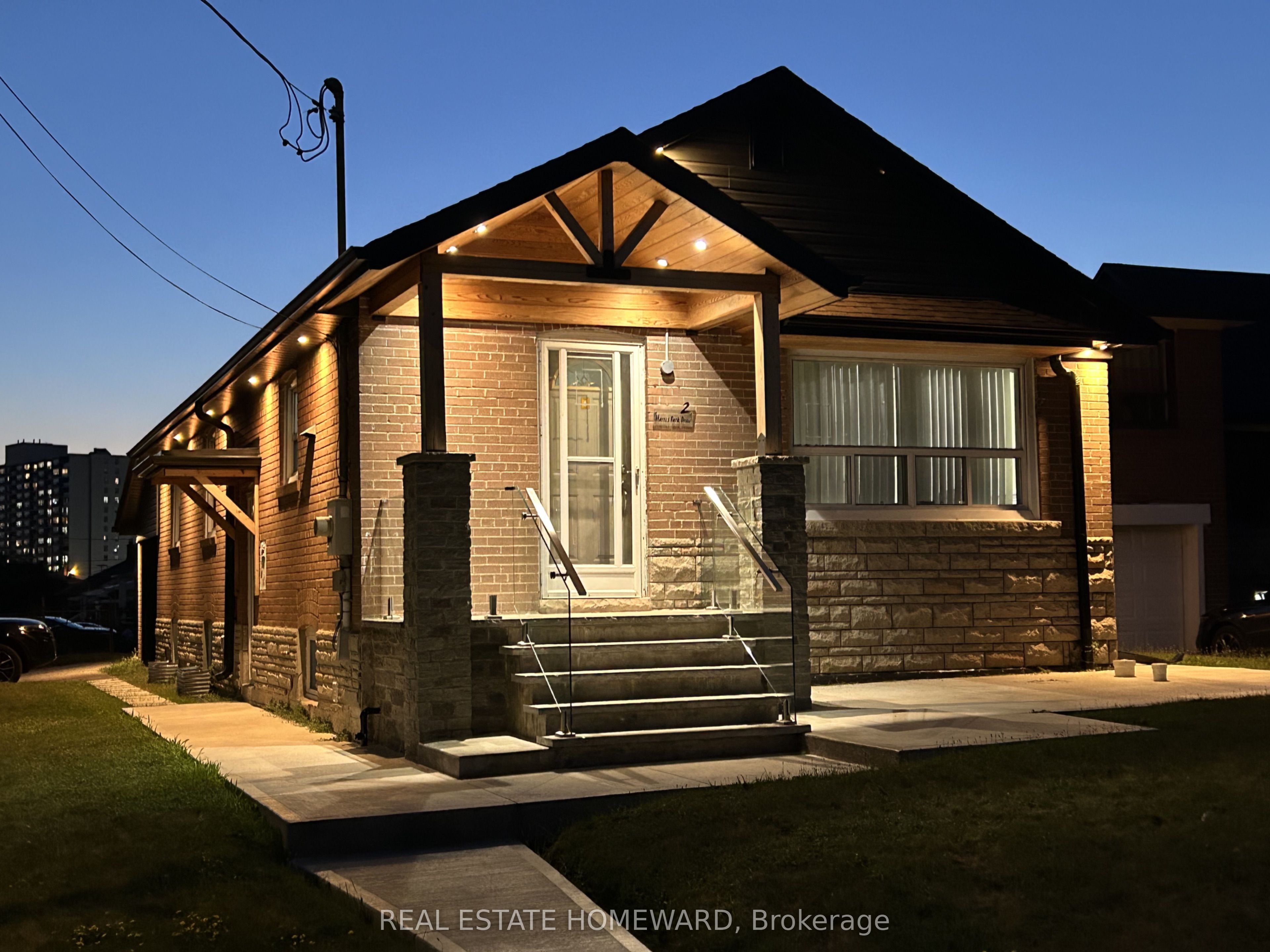 2 Harris Park Drive Lower, Toronto, ON M1L 2Z9