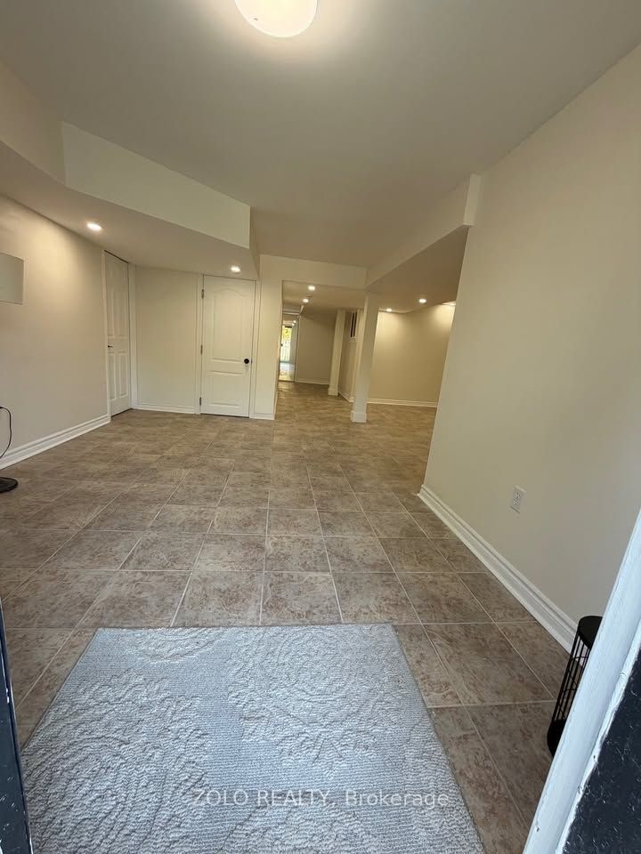 179 Fallingbrook Street, Whitby, ON L1R 2B1 photo 3
