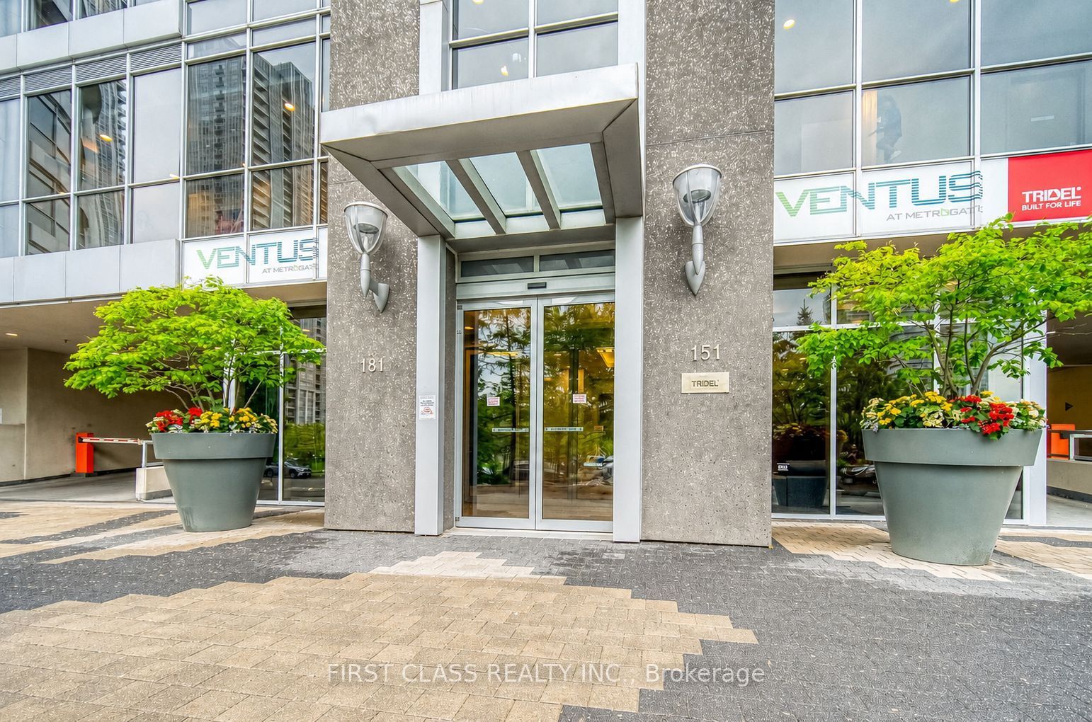 181 Village Green Square 1719, Toronto, ON M1S 0K6 photo 2