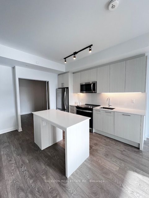 286 Main Street 412, Toronto, ON M4C 4X4 photo 2