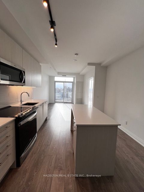 286 Main Street 412, Toronto, ON M4C 4X4 photo 4