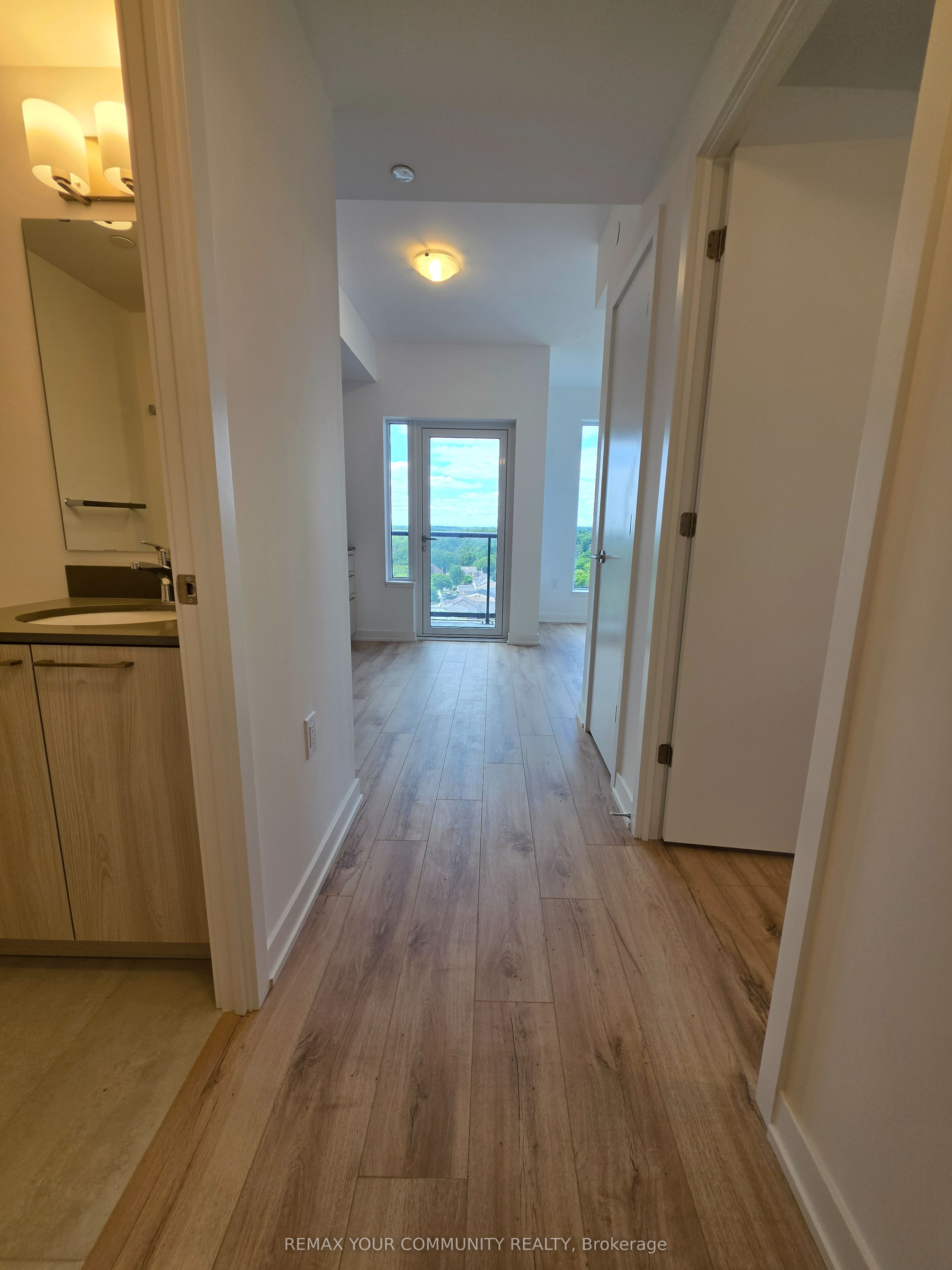 7439 Kingston Road 1002A, Toronto, ON M1B 0G1 photo 2
