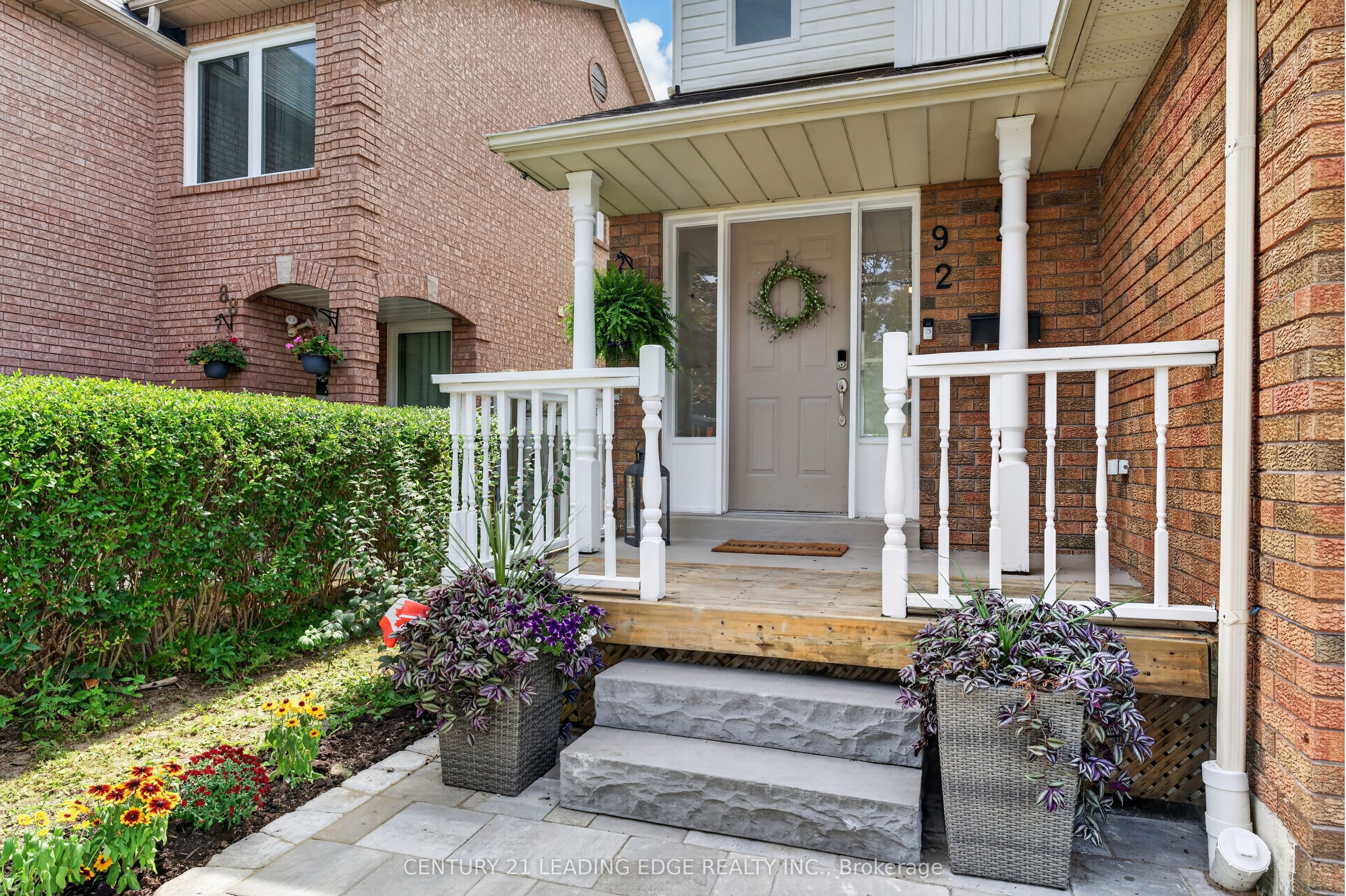92 Vail Meadows Crescent, Clarington, ON L1C 4T3 photo 2