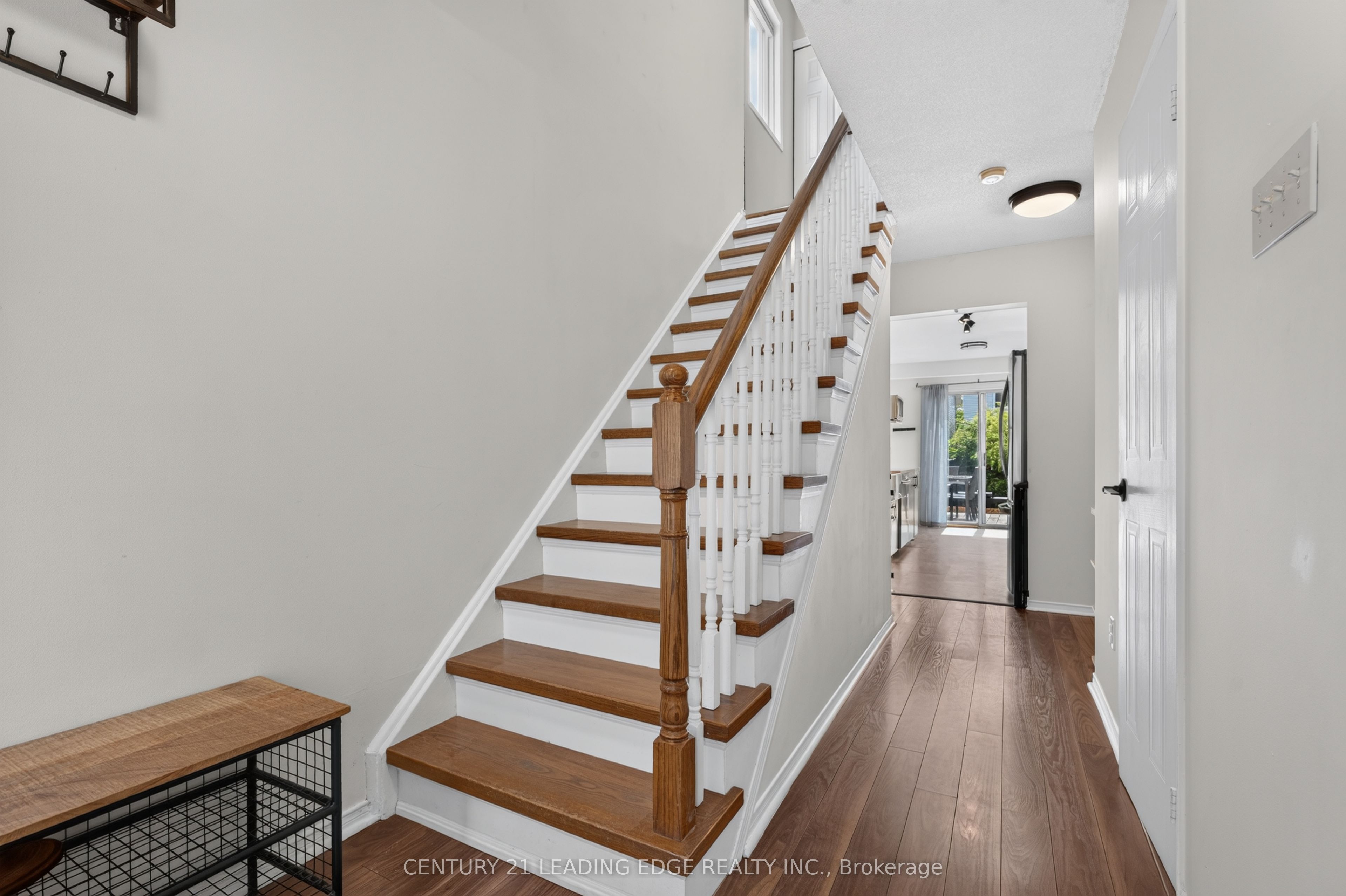 92 Vail Meadows Crescent, Clarington, ON L1C 4T3 photo 4
