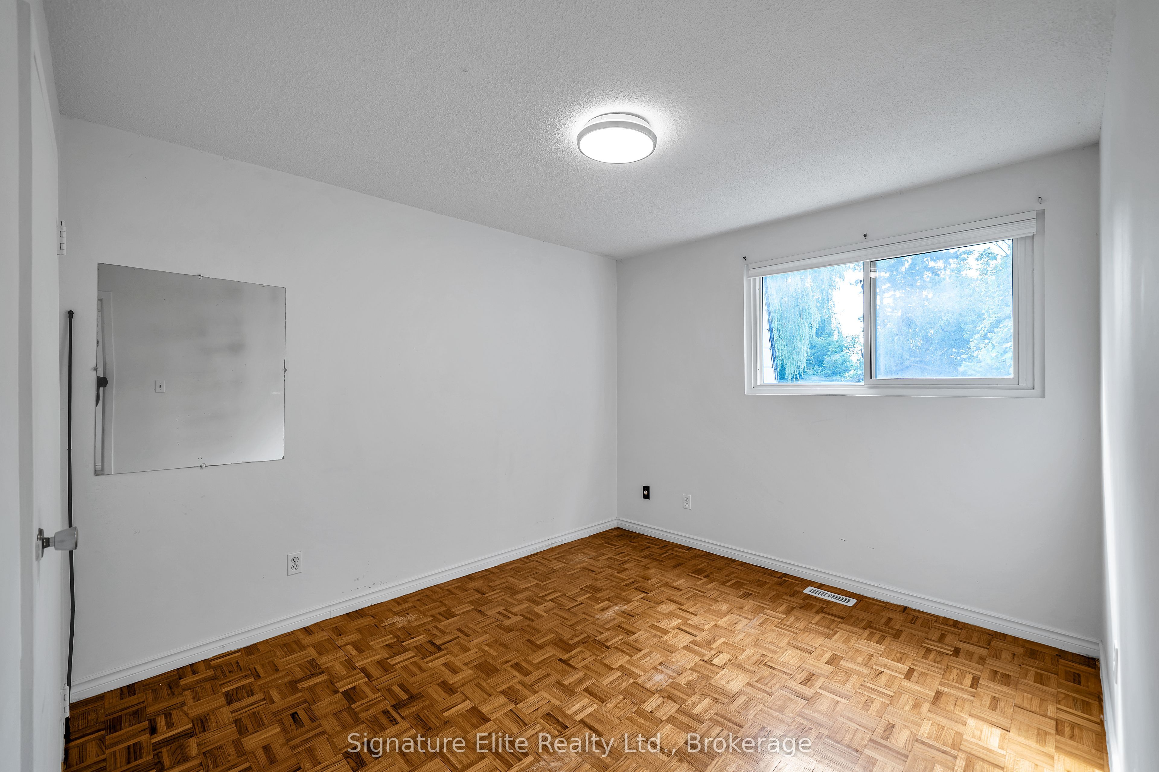 730 Cedar Street 7, Oshawa, ON L1H 4M7 photo 5